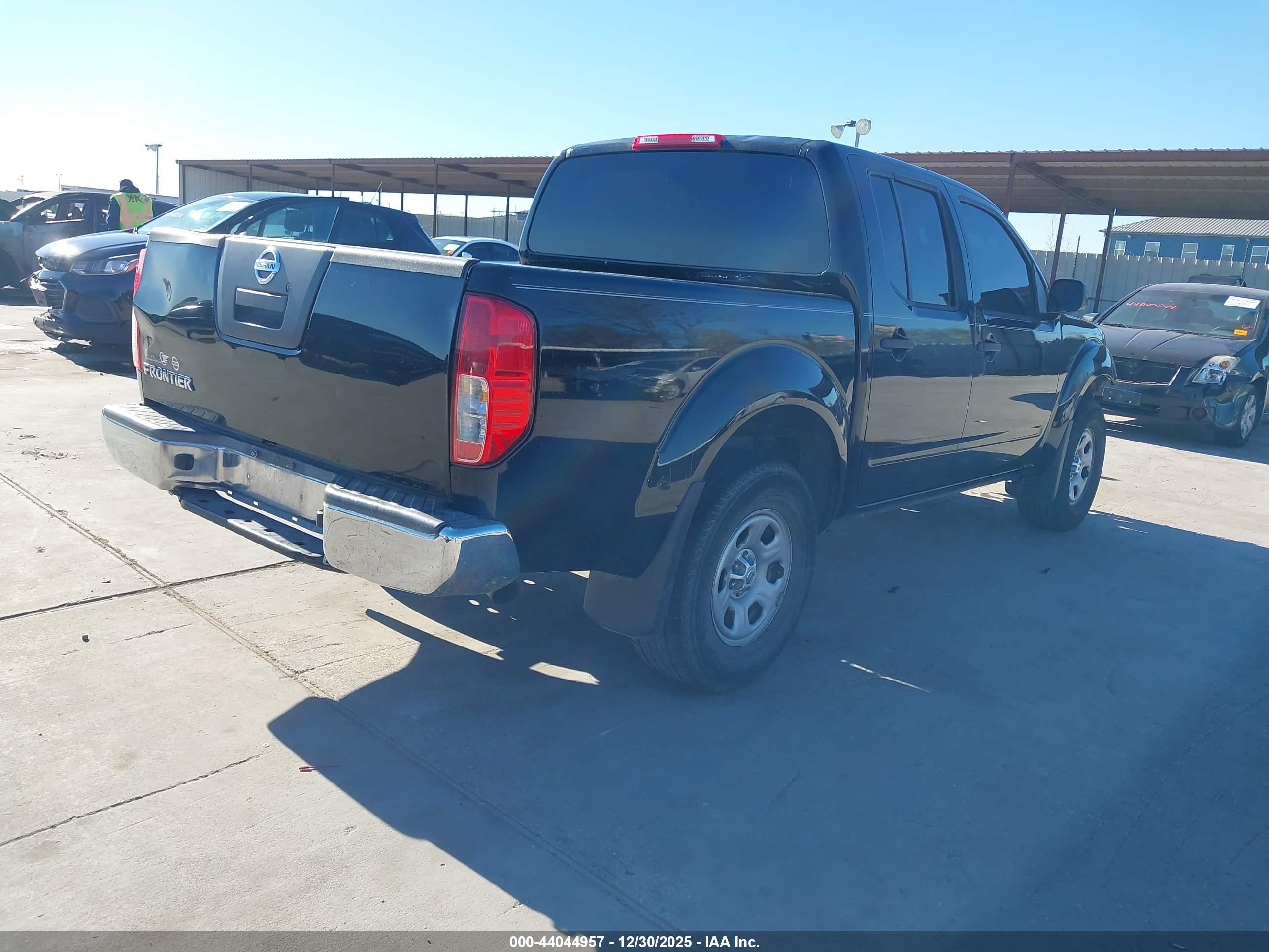 NISSAN FRONTIER image 4