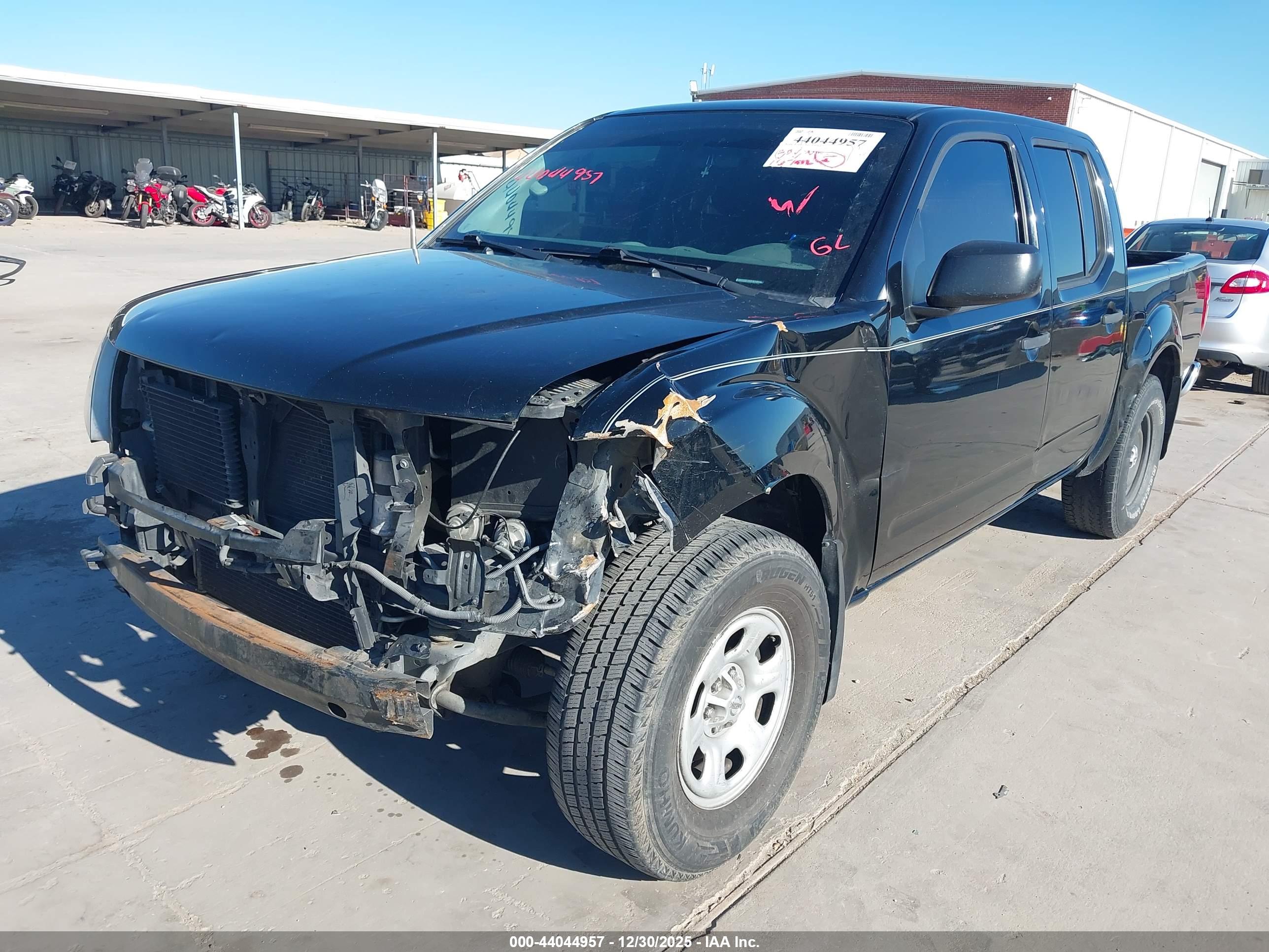 NISSAN FRONTIER image 6
