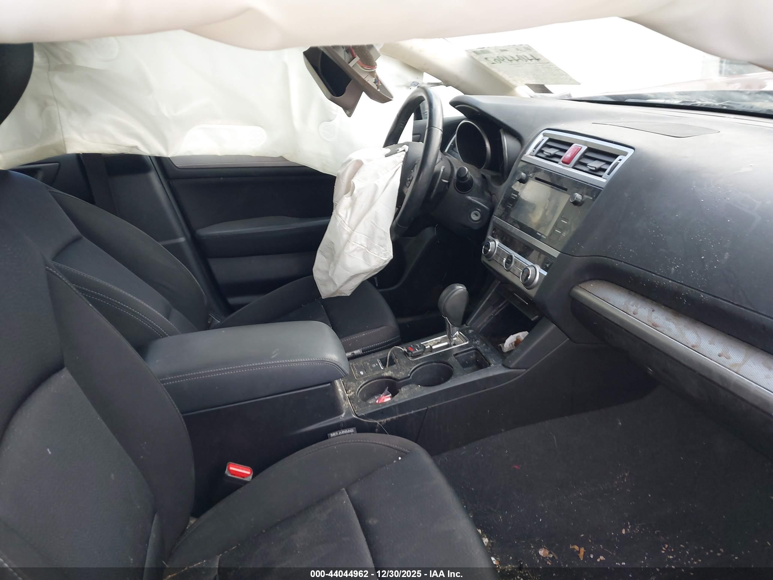 SUBARU LEGACY image 5