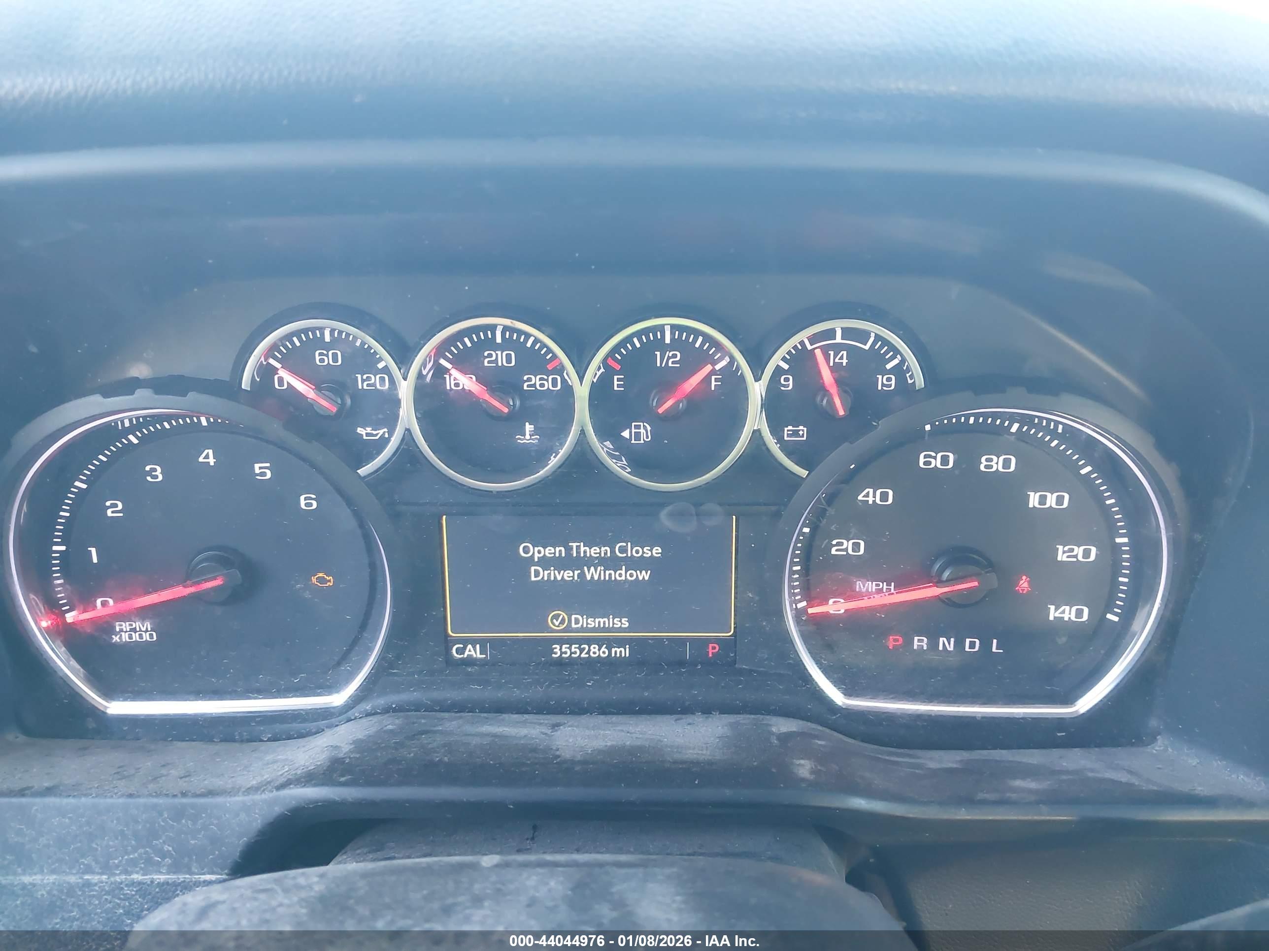 CHEVROLET SILVERADO image 7