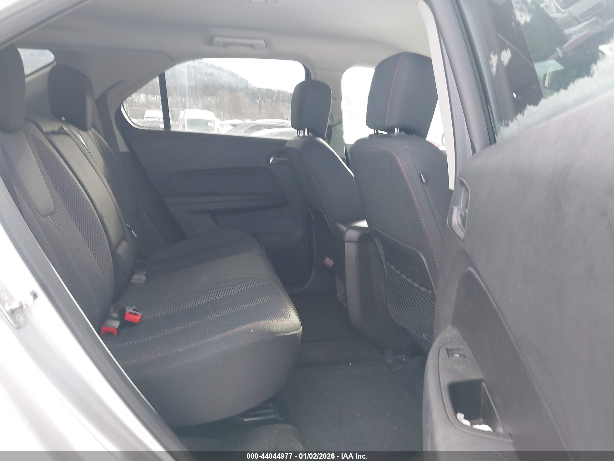 CHEVROLET EQUINOX image 8
