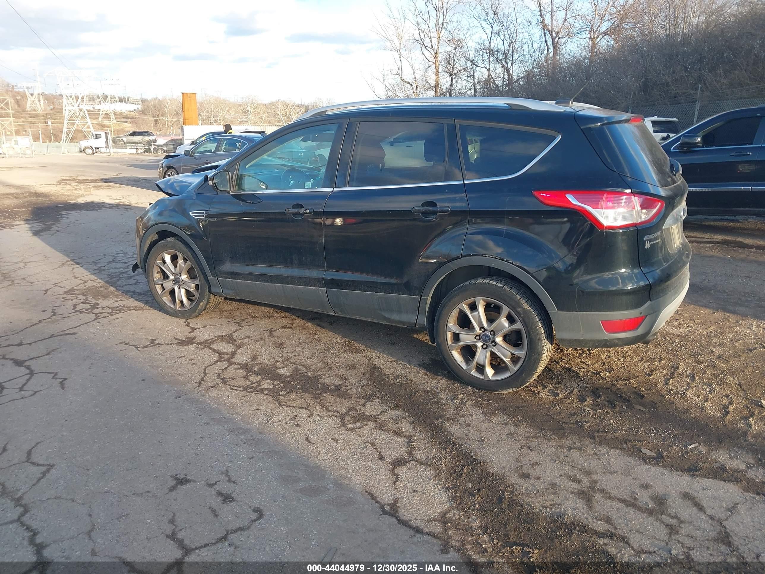 FORD ESCAPE image 3