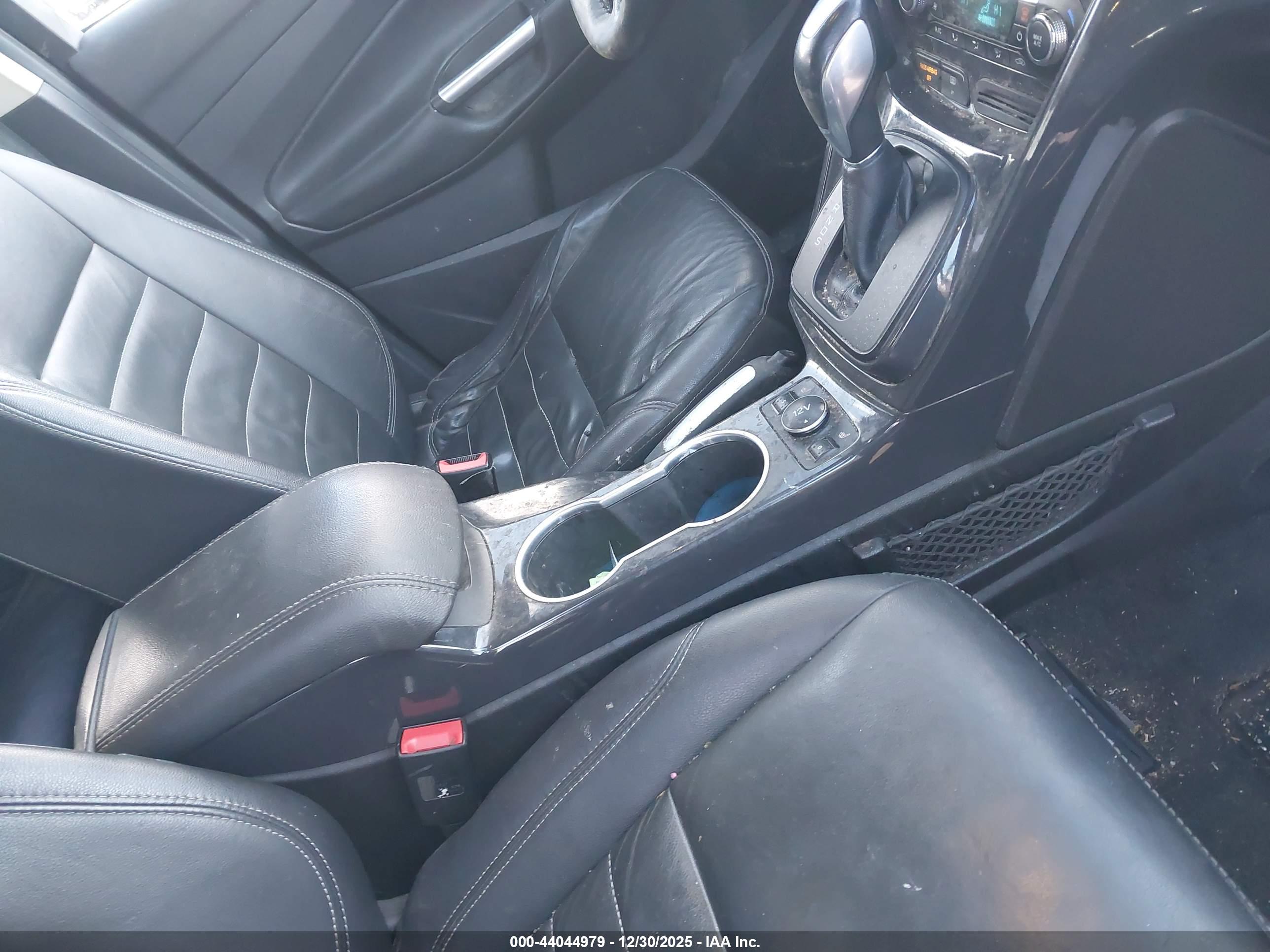 FORD ESCAPE image 5