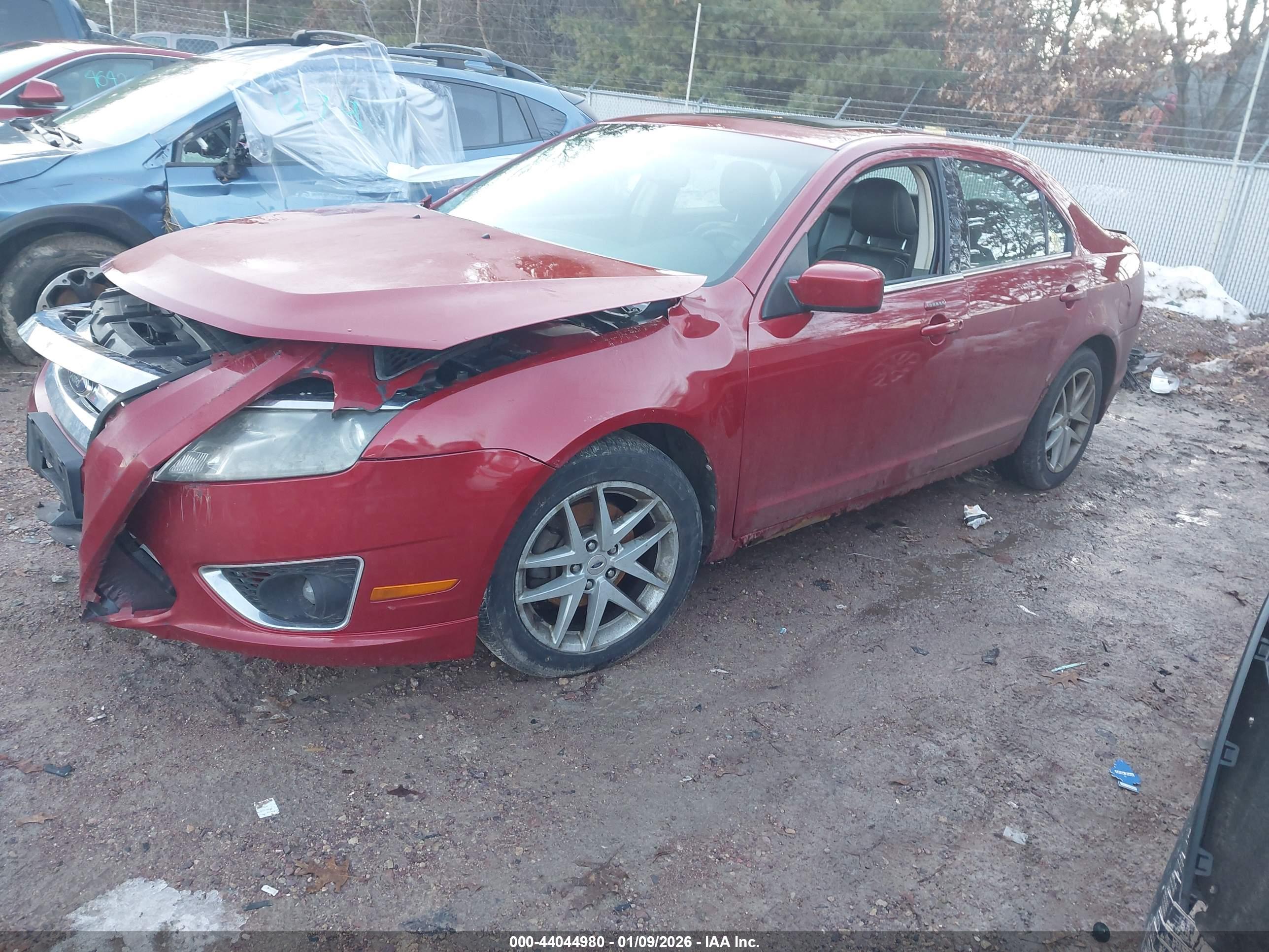 FORD FUSION image 2