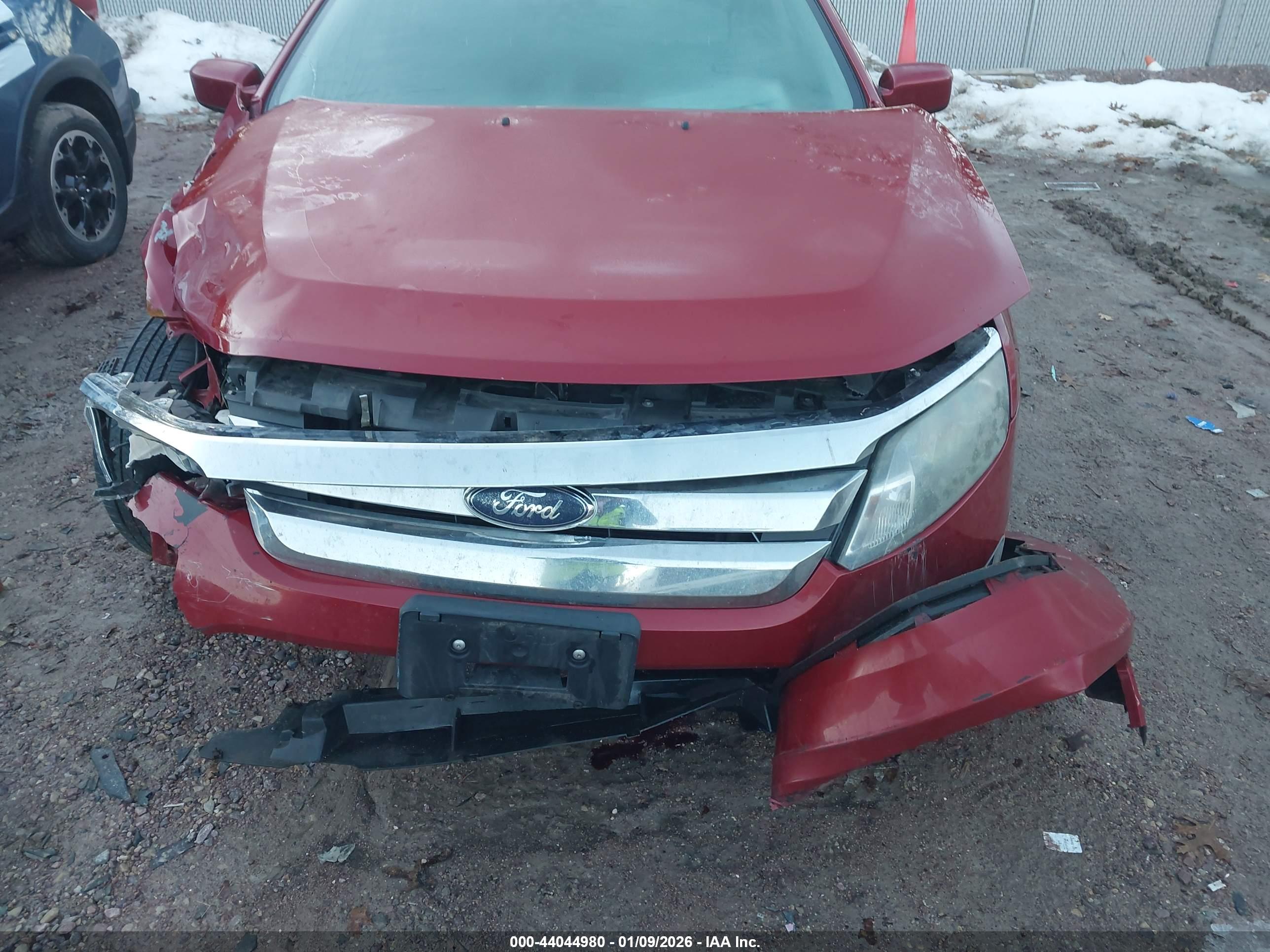 FORD FUSION image 6