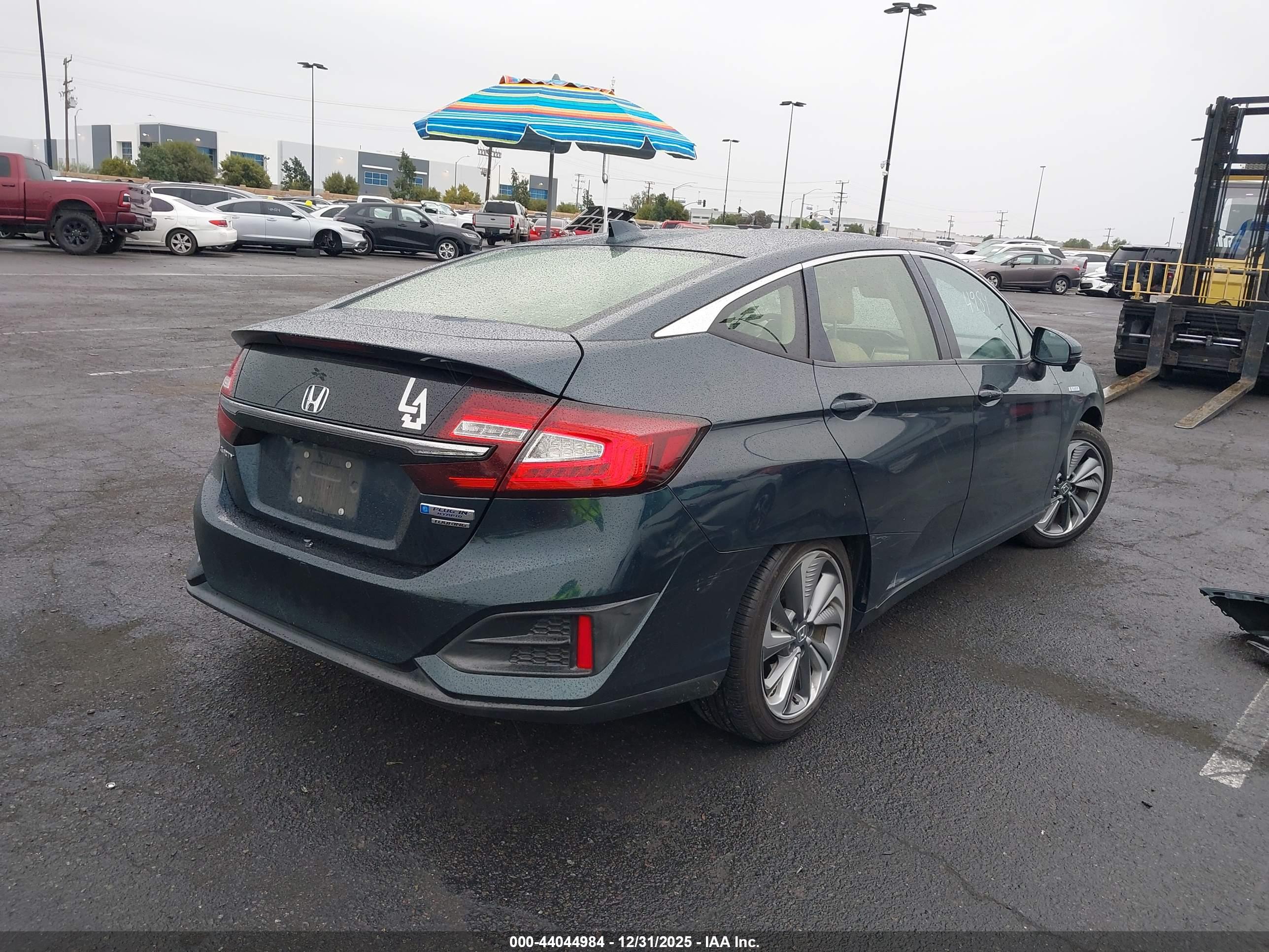 HONDA CLARITY image 4