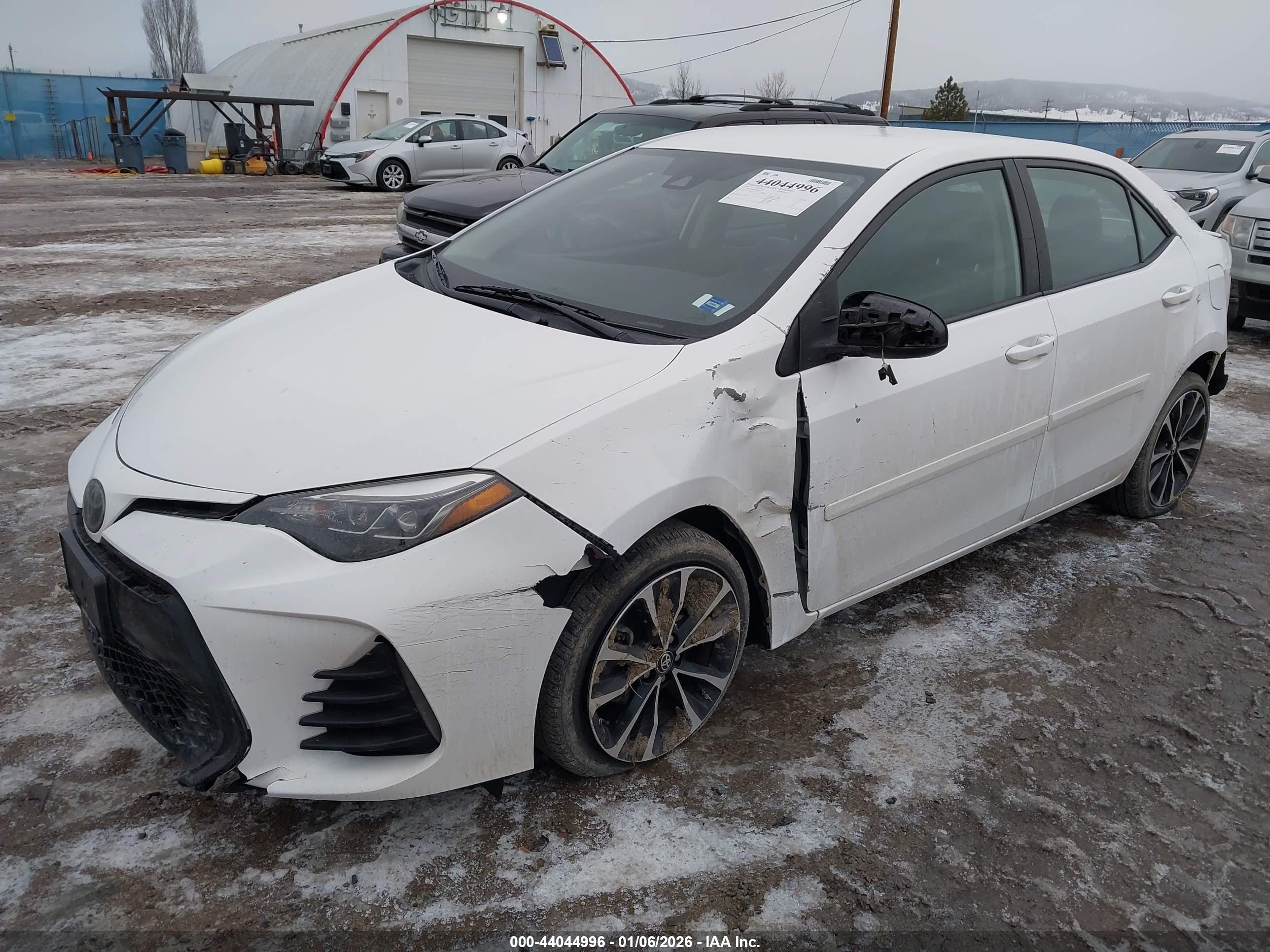 TOYOTA COROLLA image 2