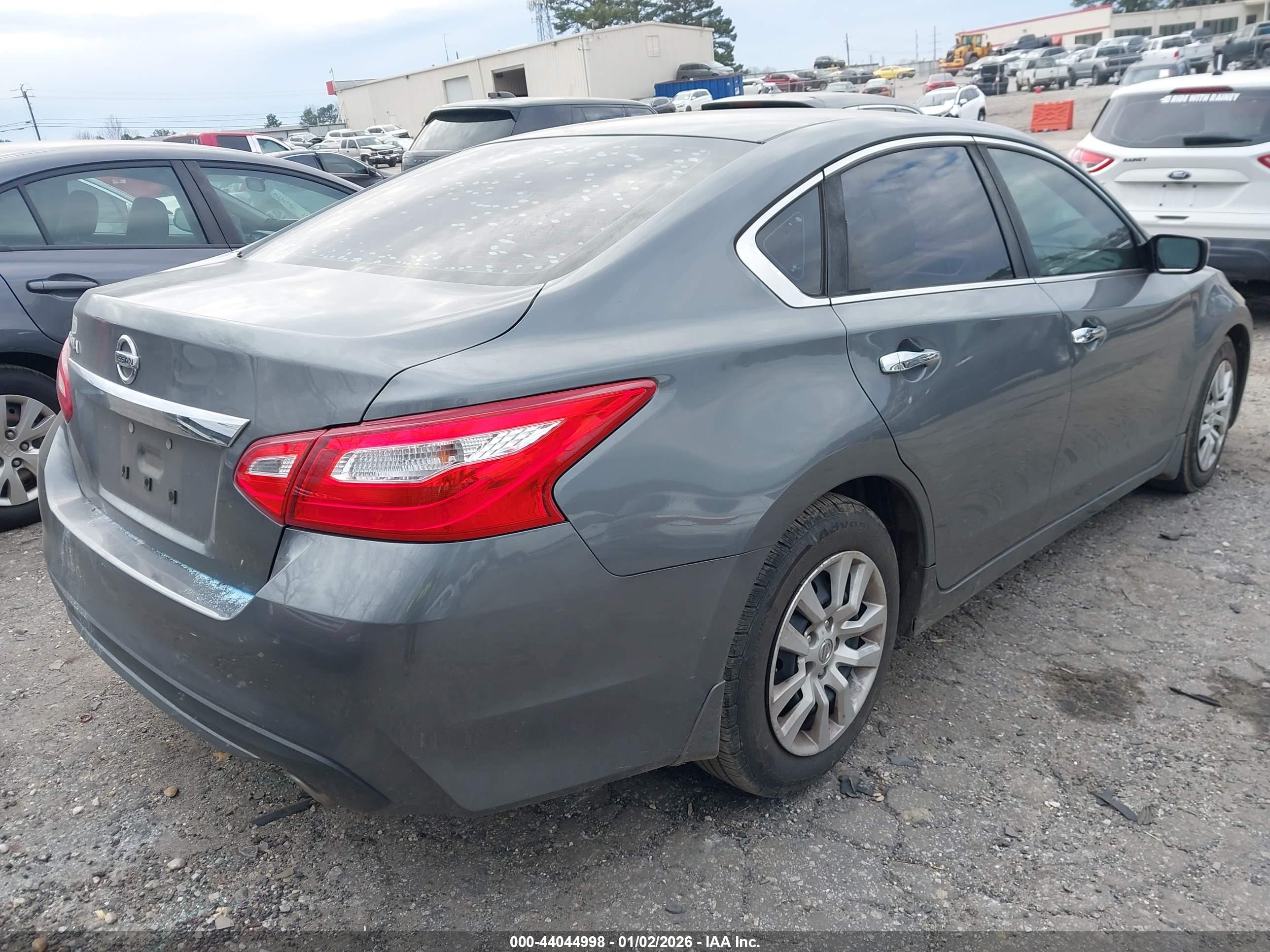 NISSAN ALTIMA image 4