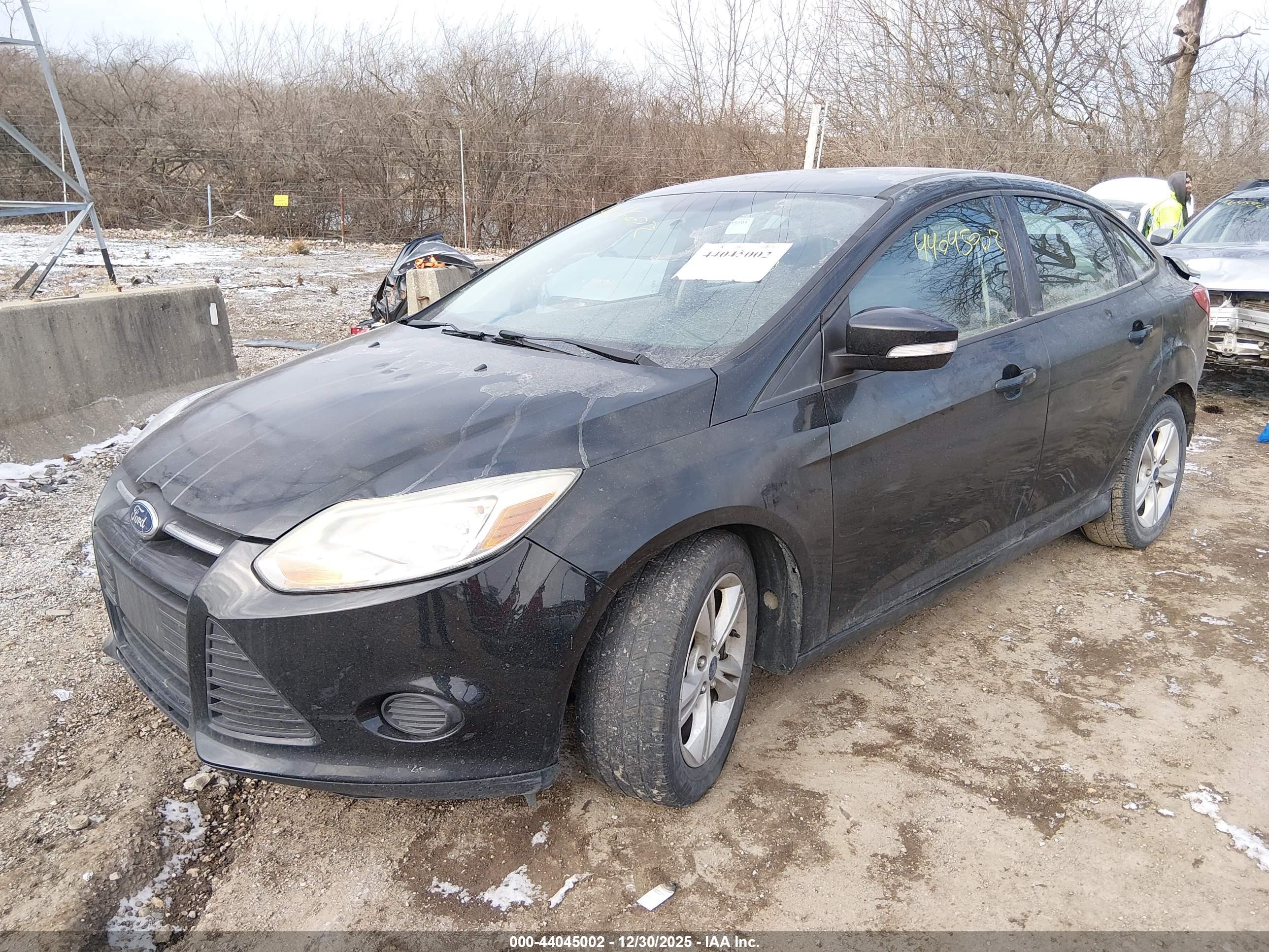FORD FOCUS image 2