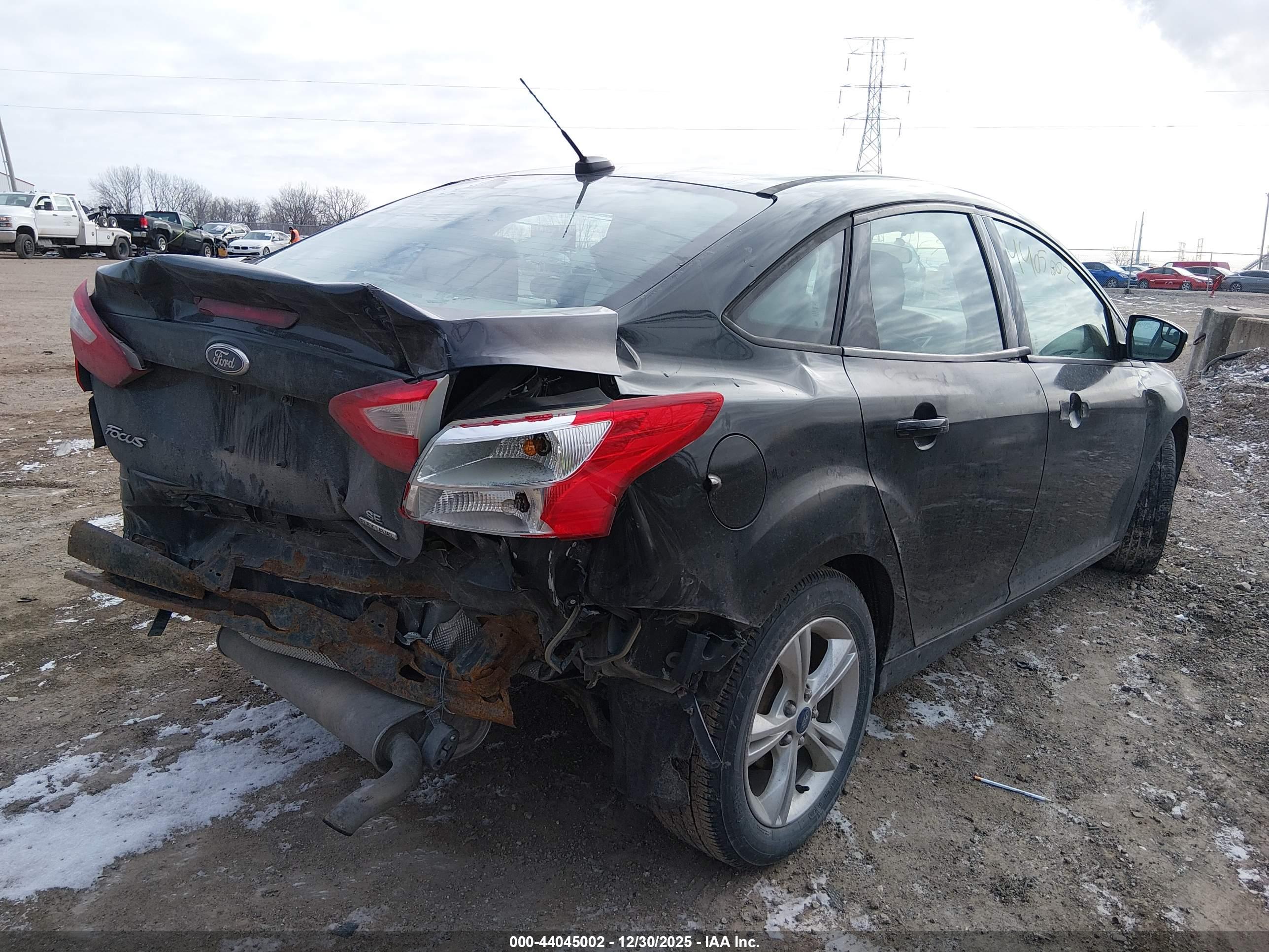 FORD FOCUS image 4