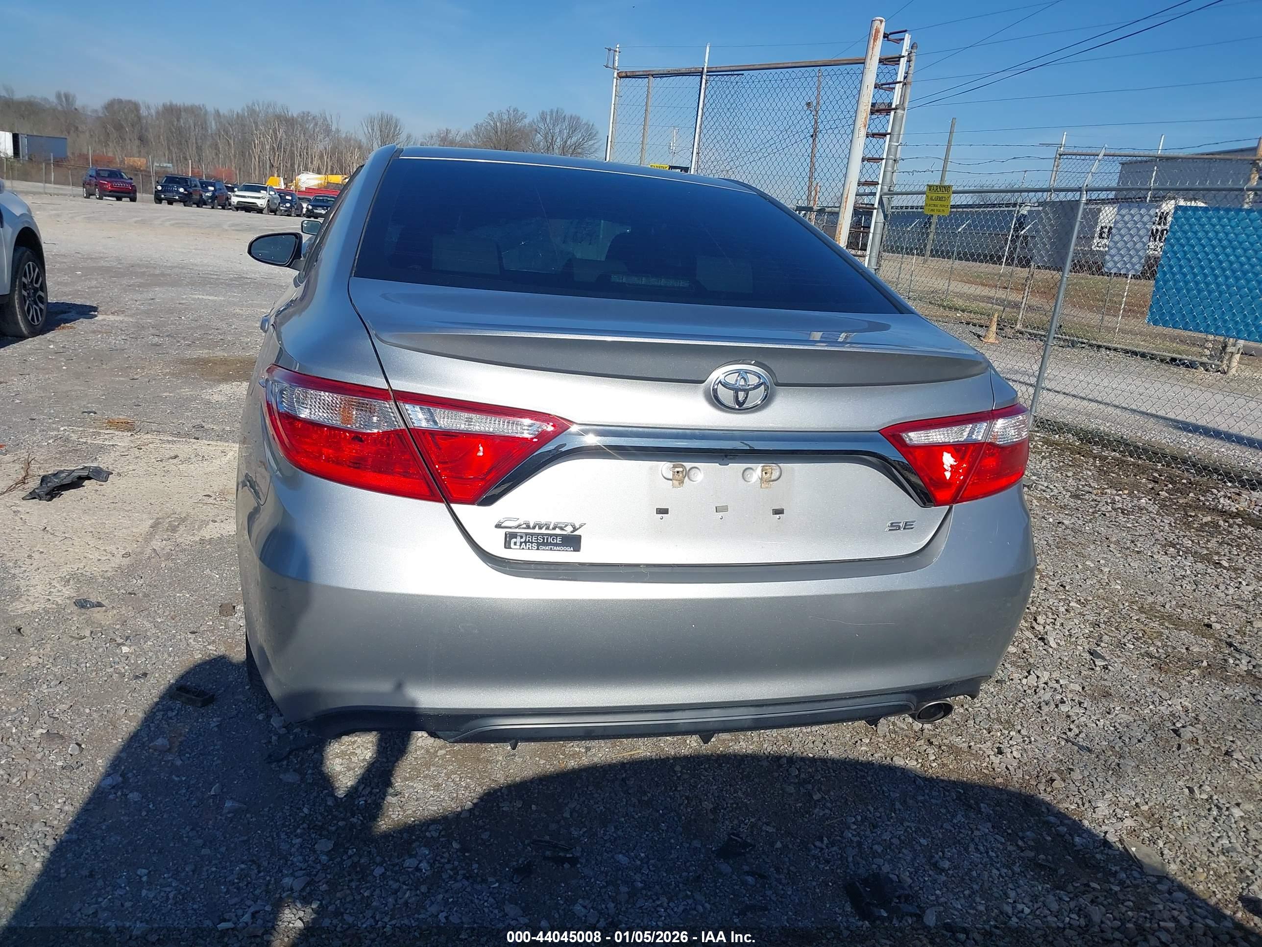 TOYOTA CAMRY image 6