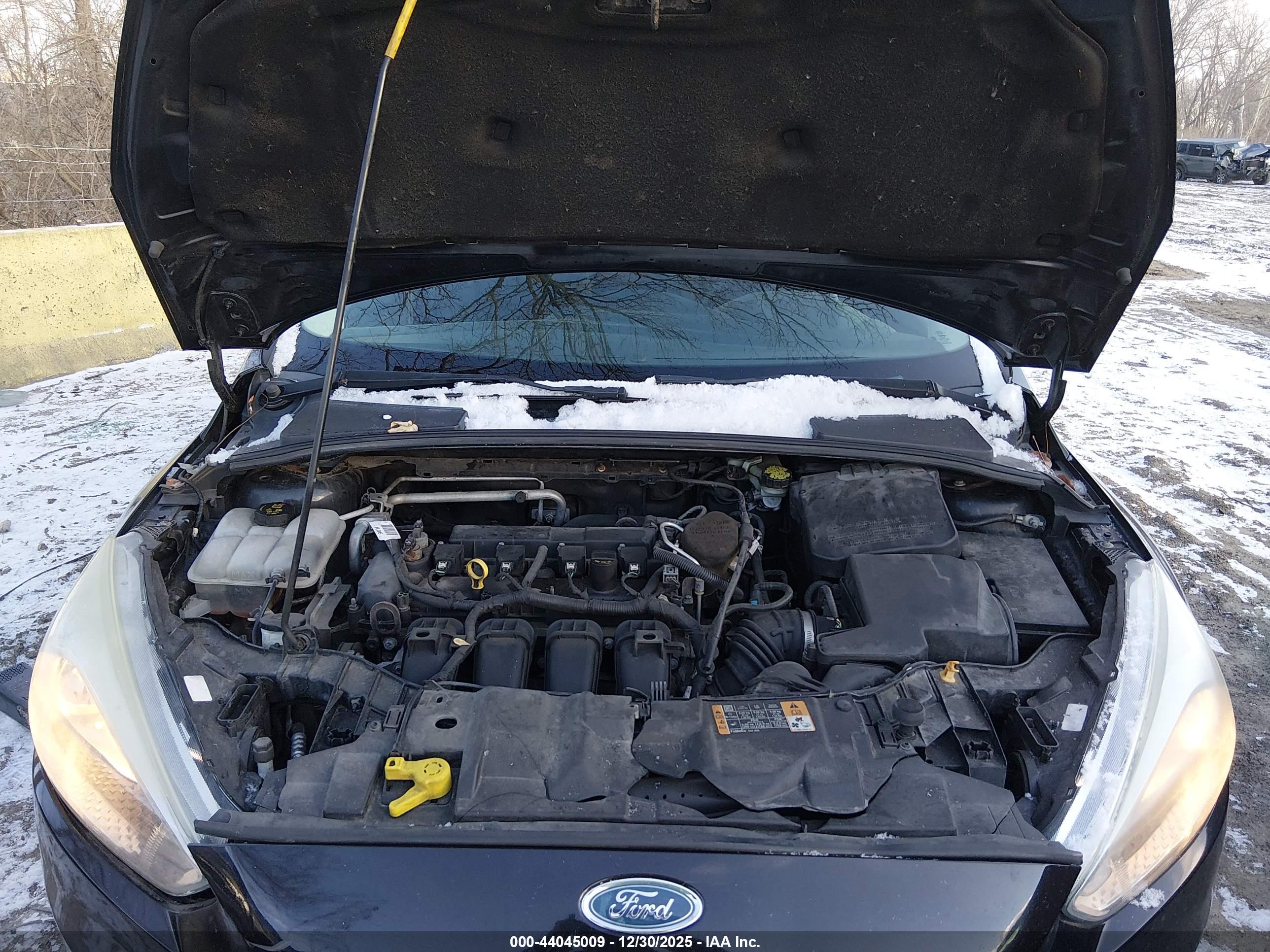 FORD FOCUS image 10