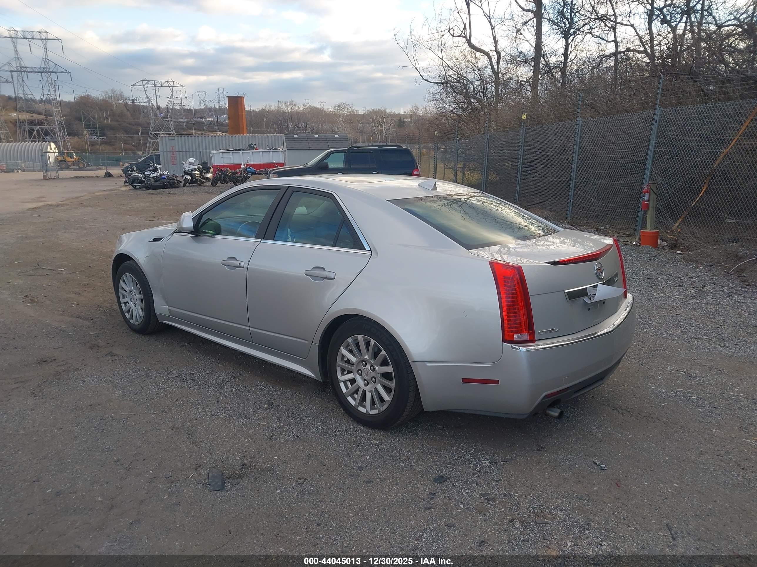 CADILLAC CTS image 3