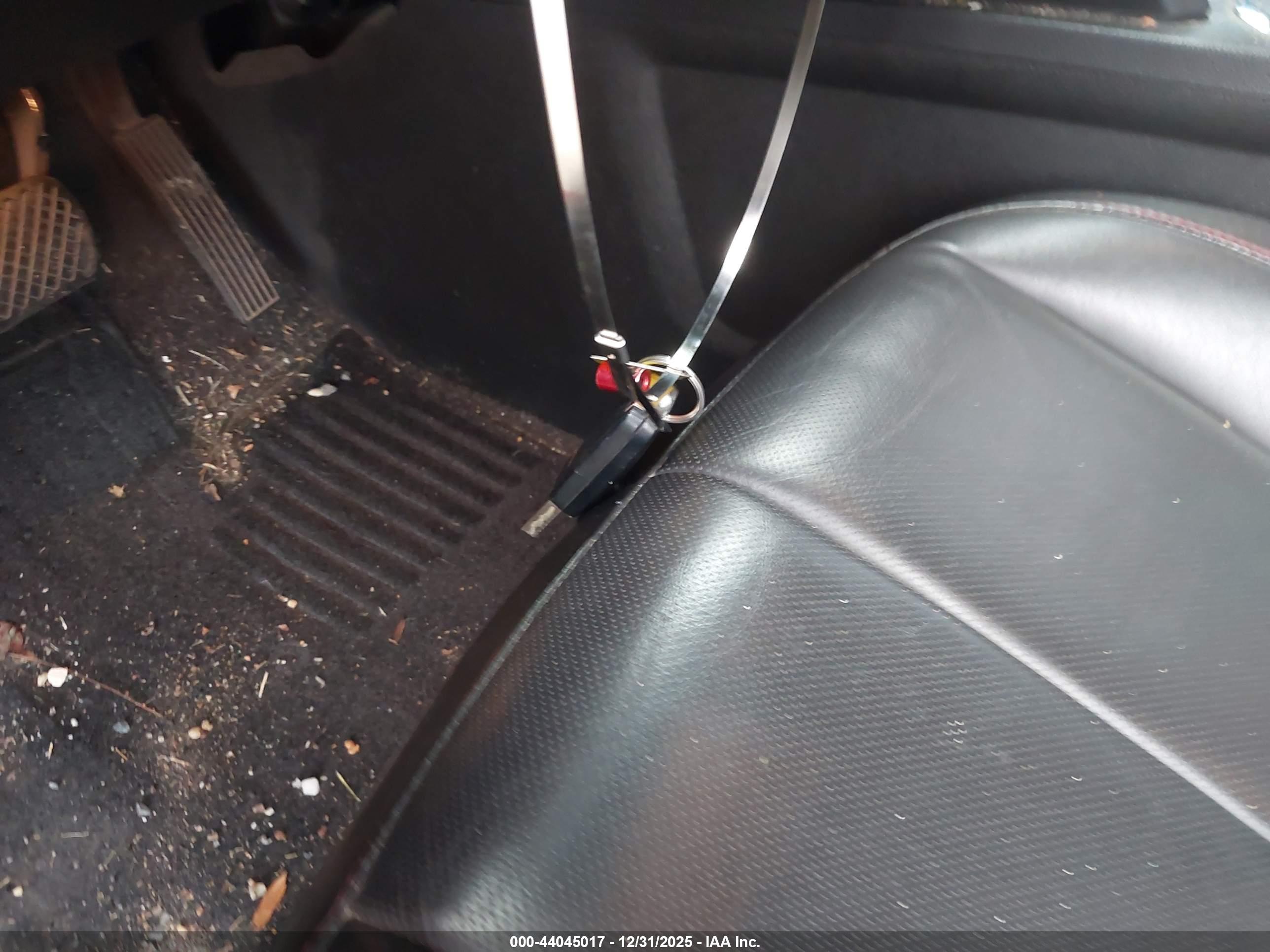 CHEVROLET EQUINOX image 11