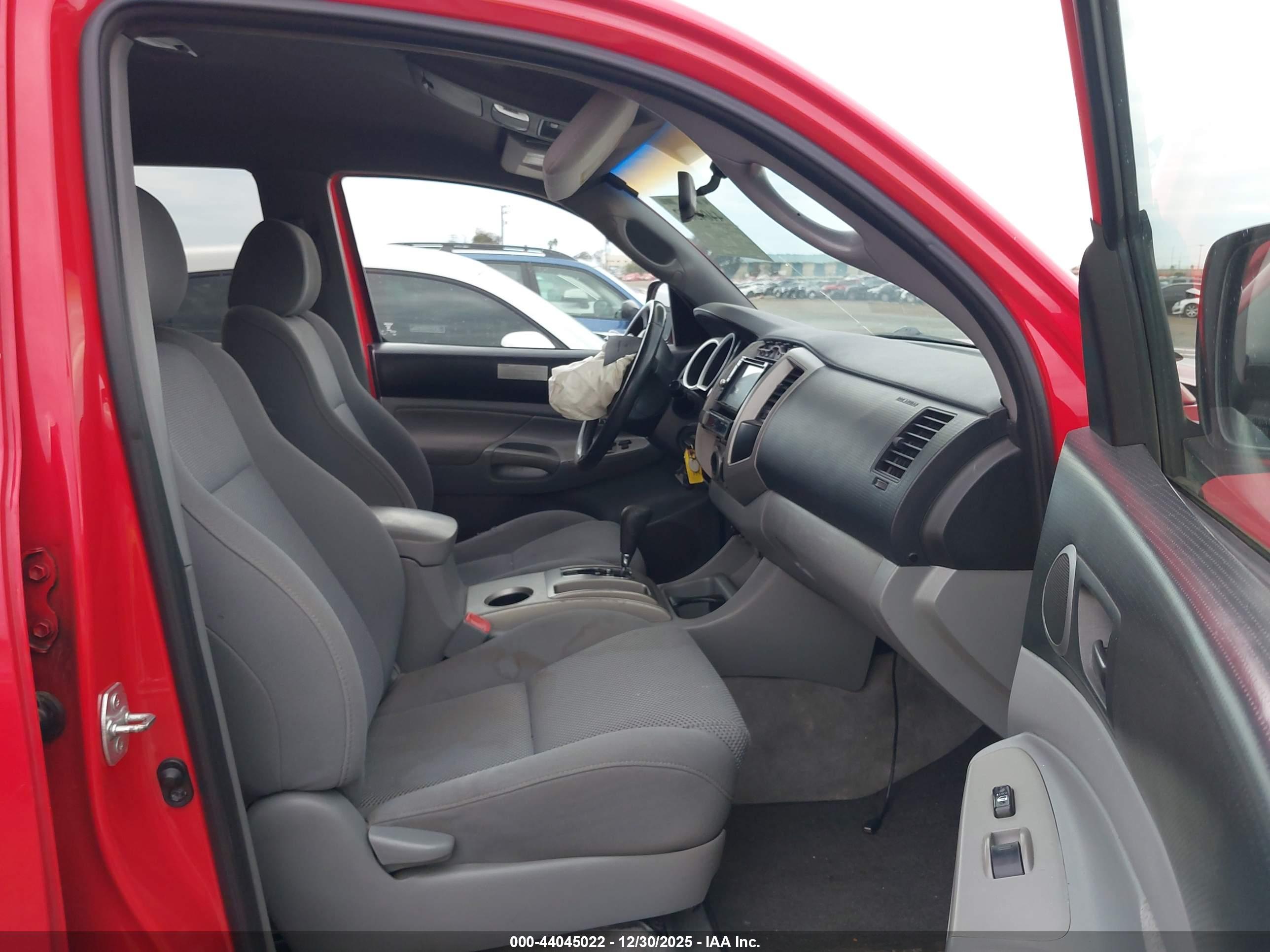 TOYOTA TACOMA image 5