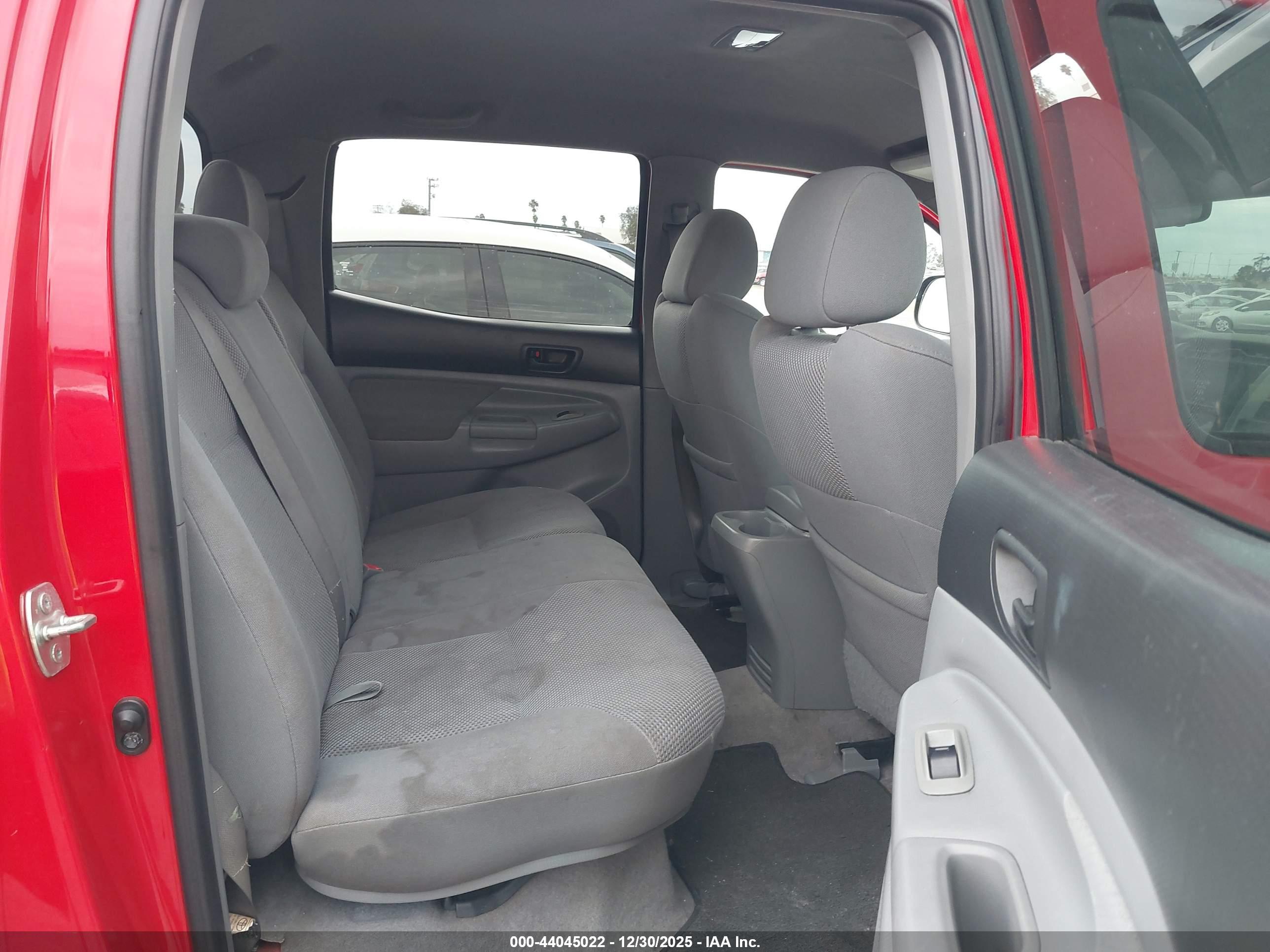 TOYOTA TACOMA image 8