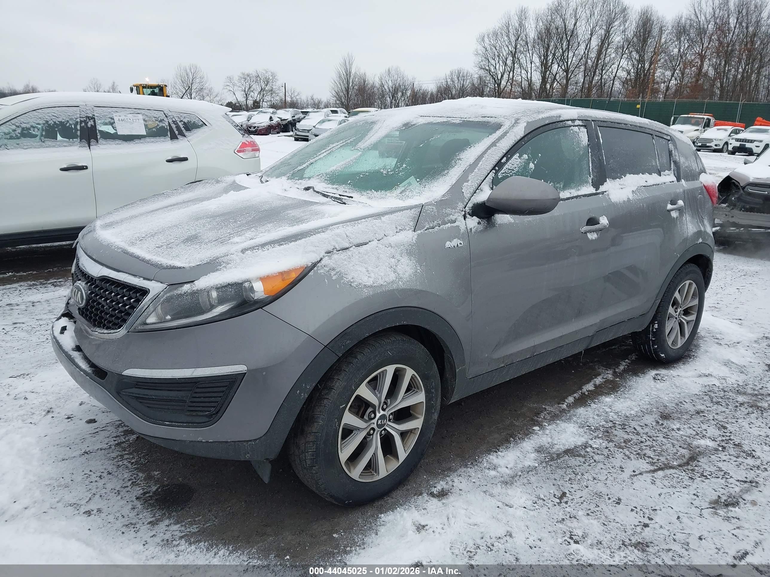 KIA SPORTAGE image 2