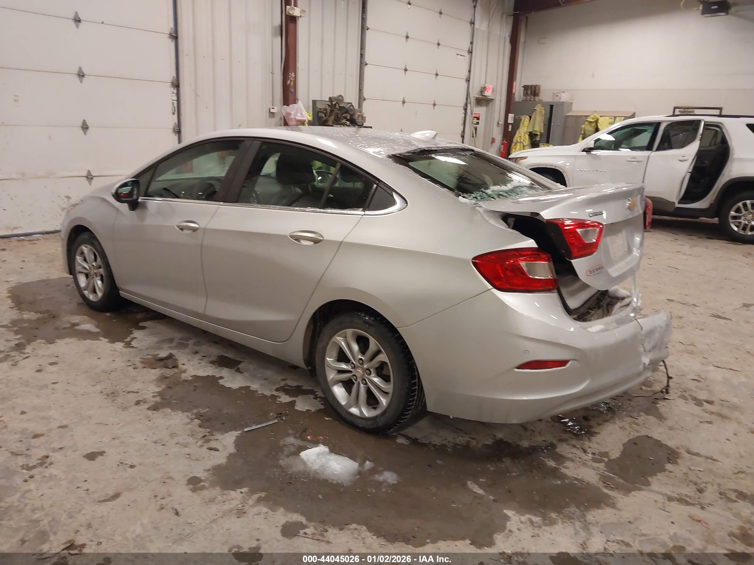 CHEVROLET CRUZE image 3
