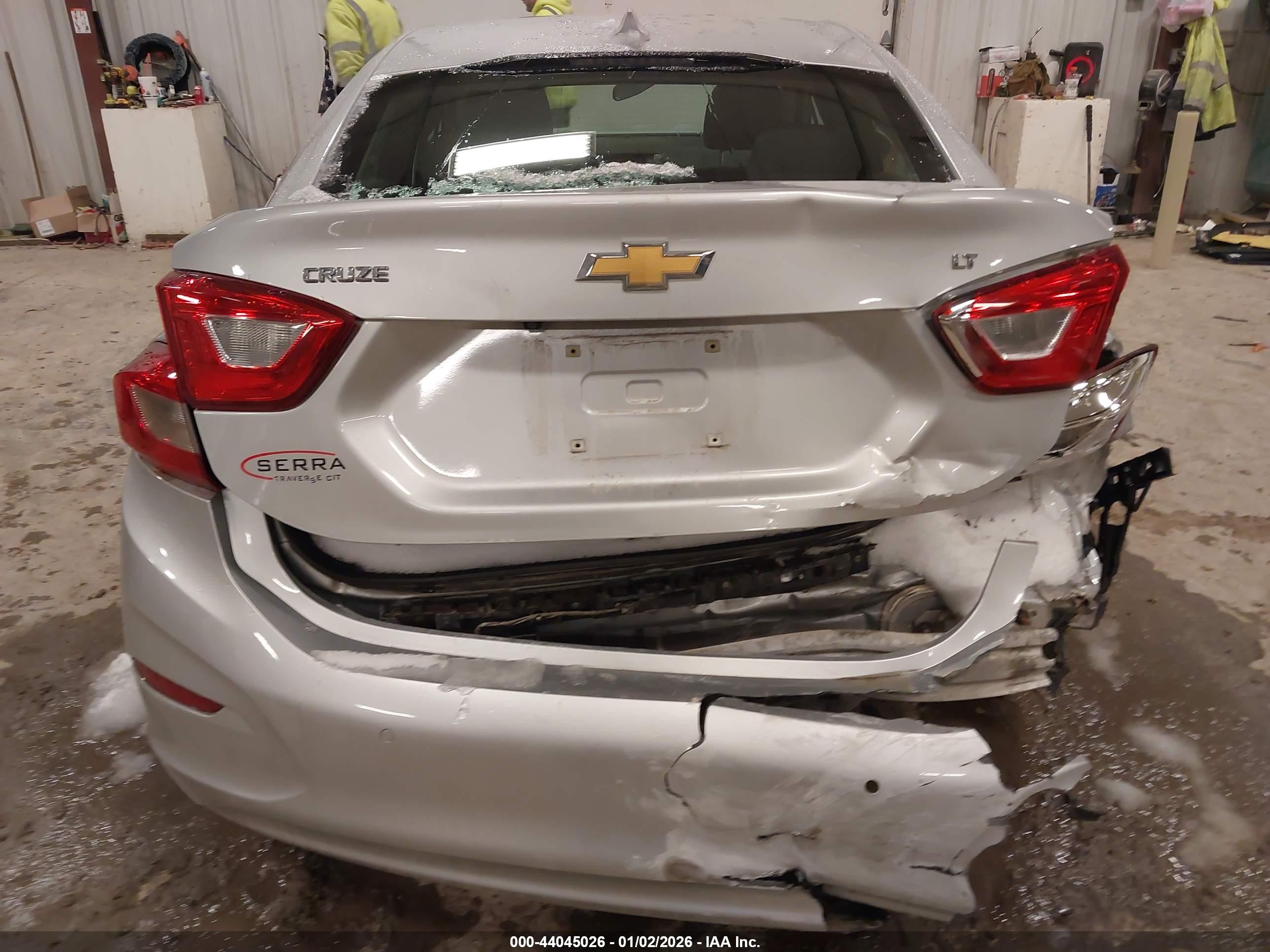 CHEVROLET CRUZE image 6