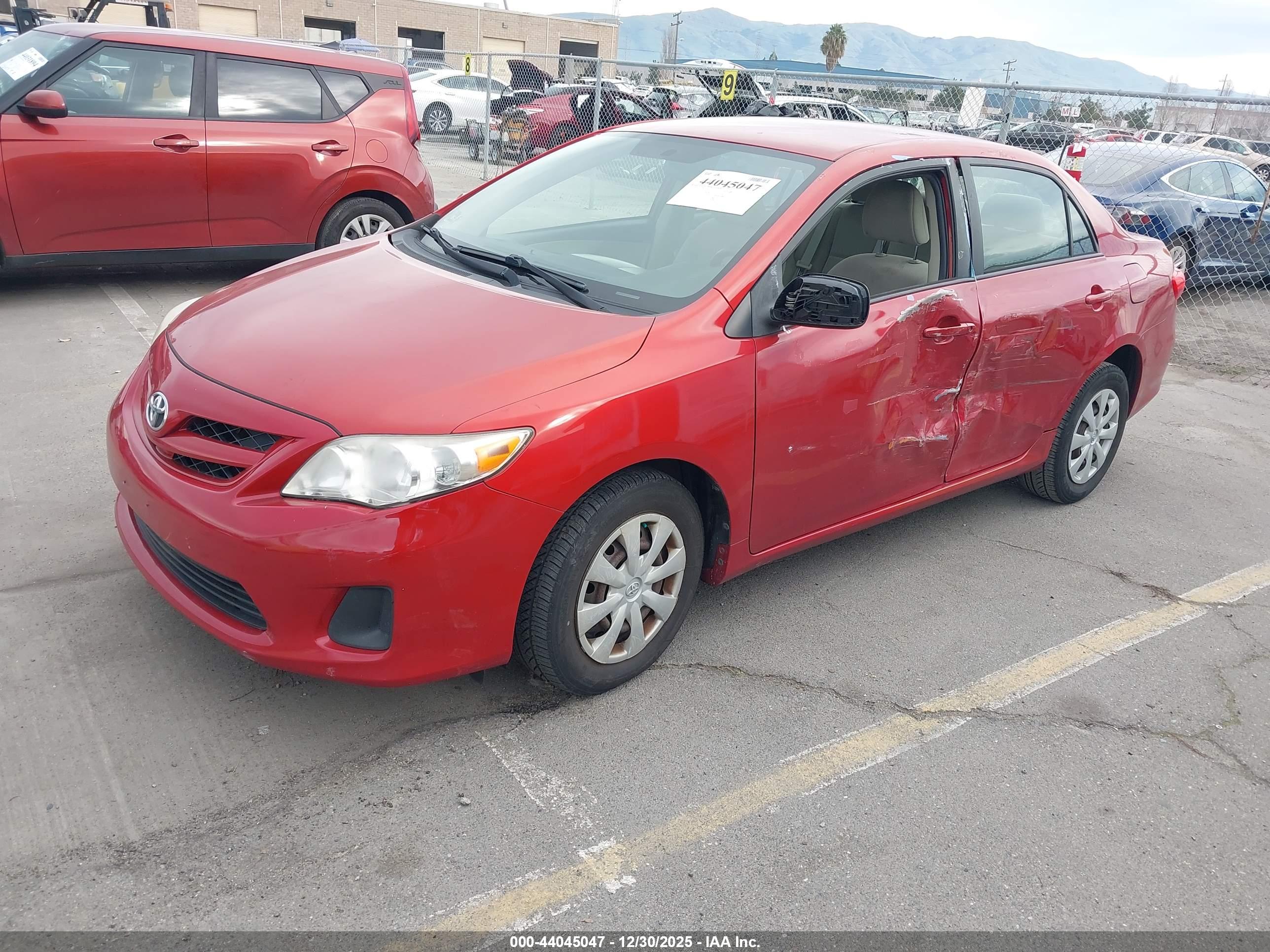 TOYOTA COROLLA image 2