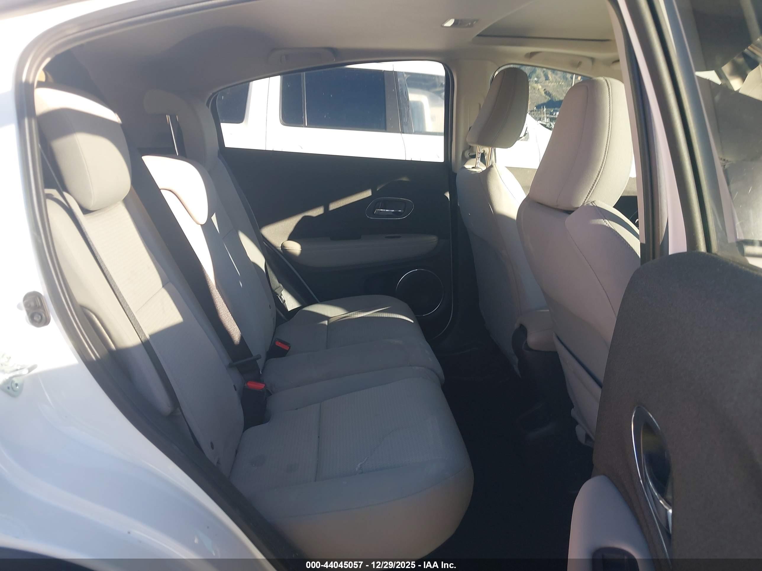HONDA HR-V image 8