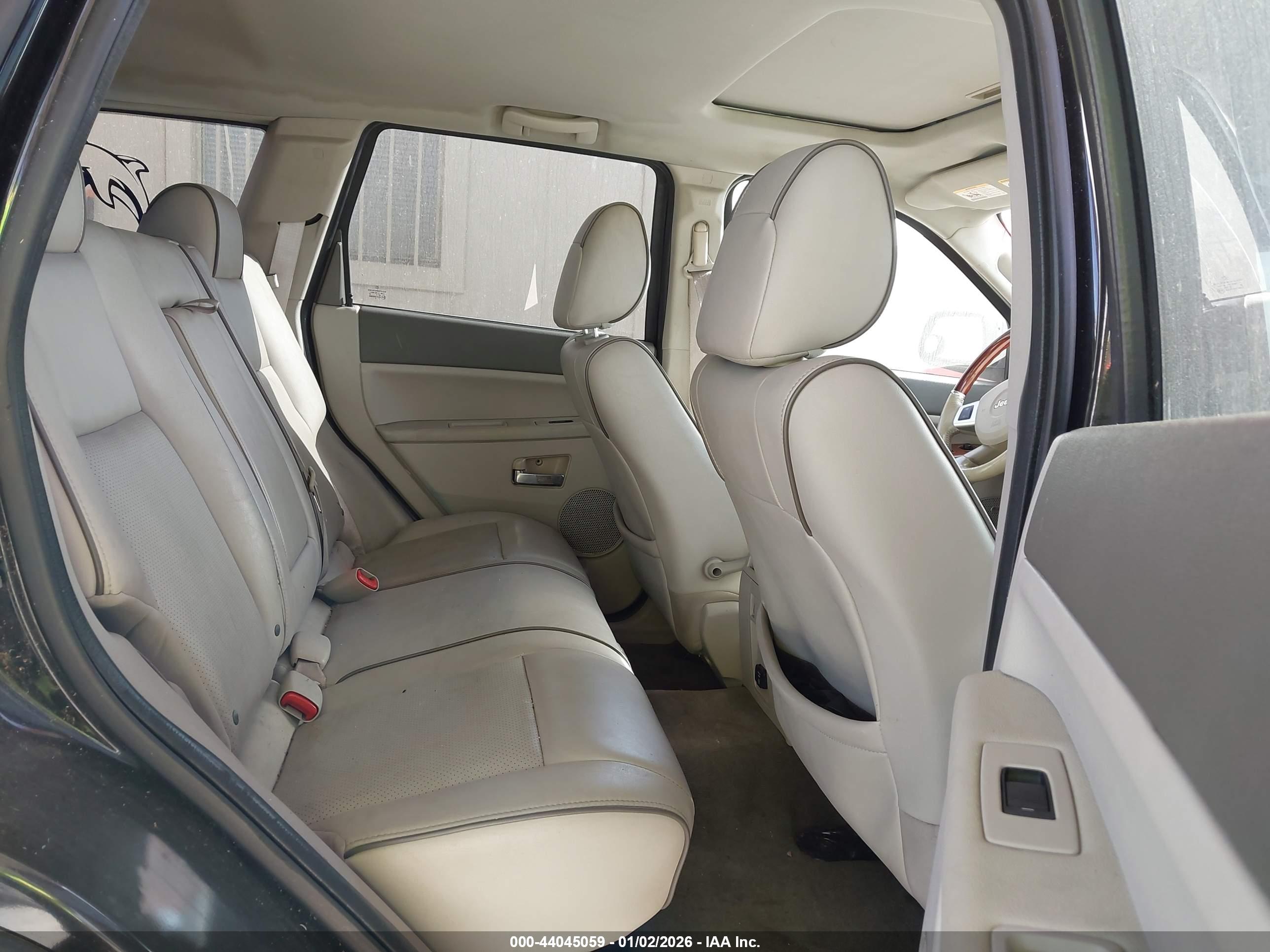 JEEP GRAND image 8