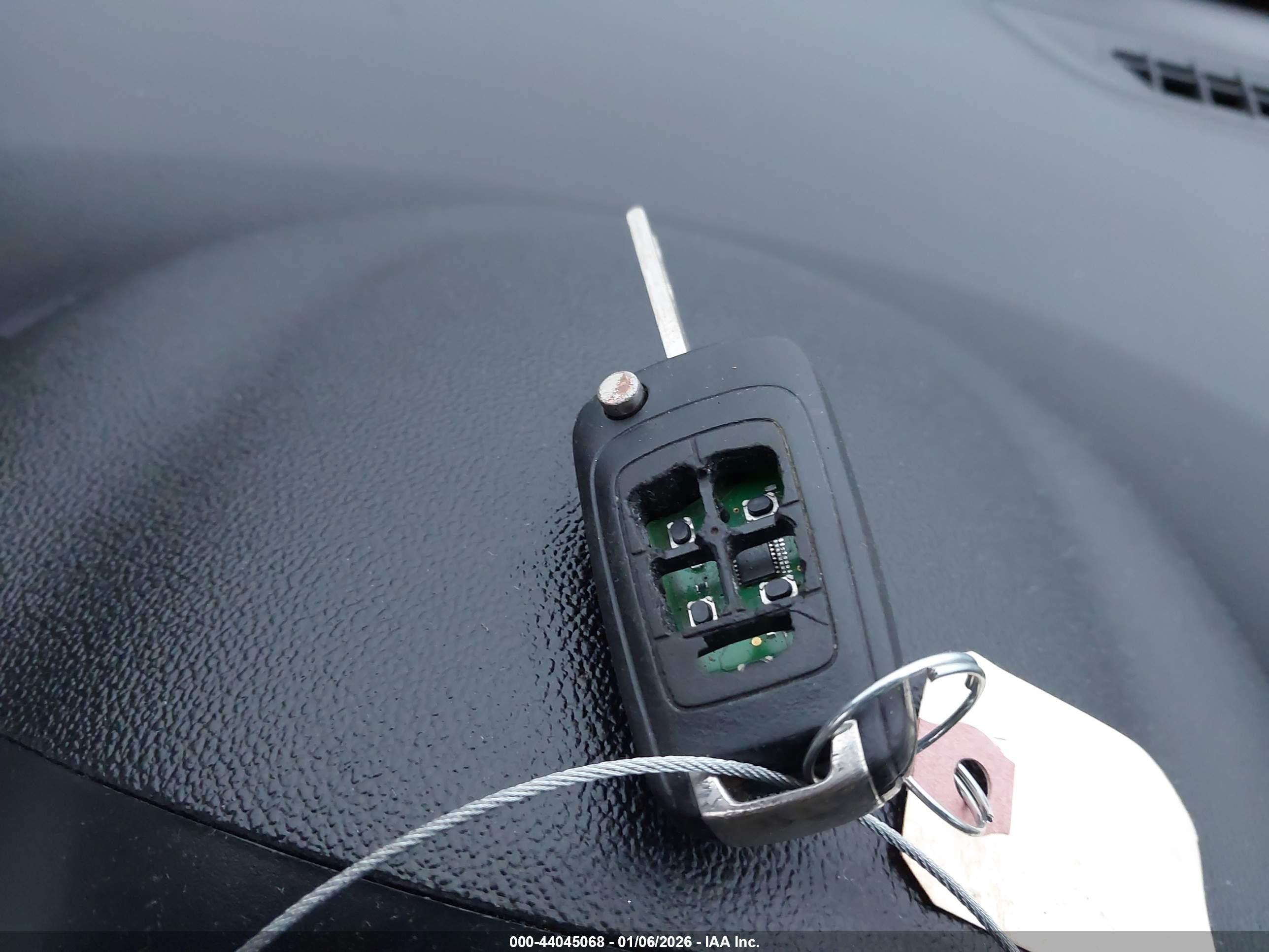 CHEVROLET CRUZE image 11