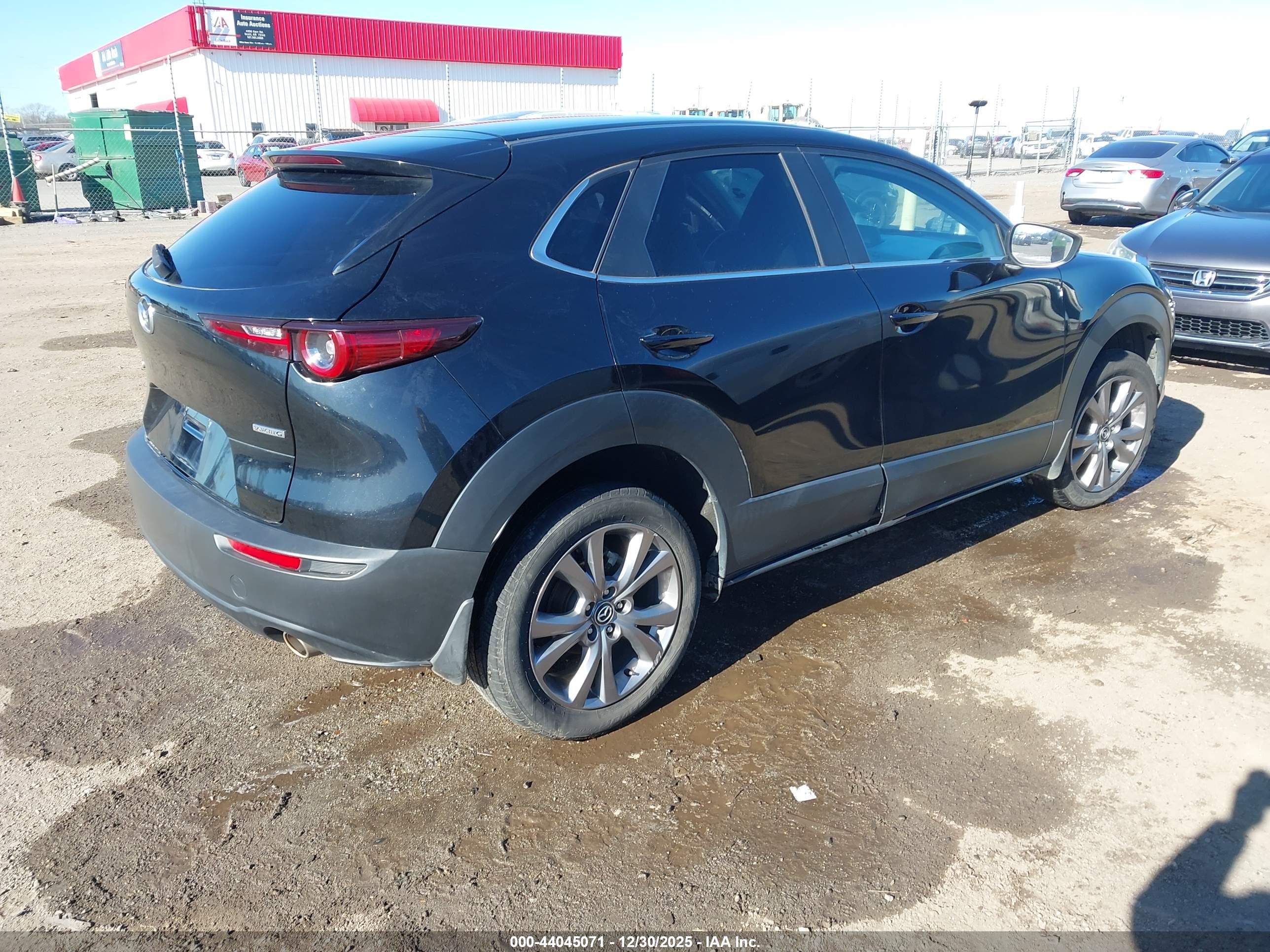 MAZDA CX-30 image 4