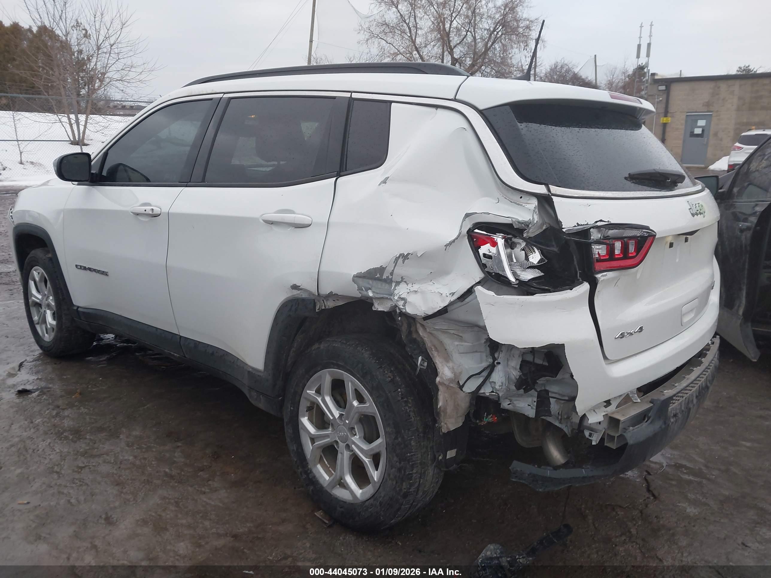 JEEP COMPASS image 3
