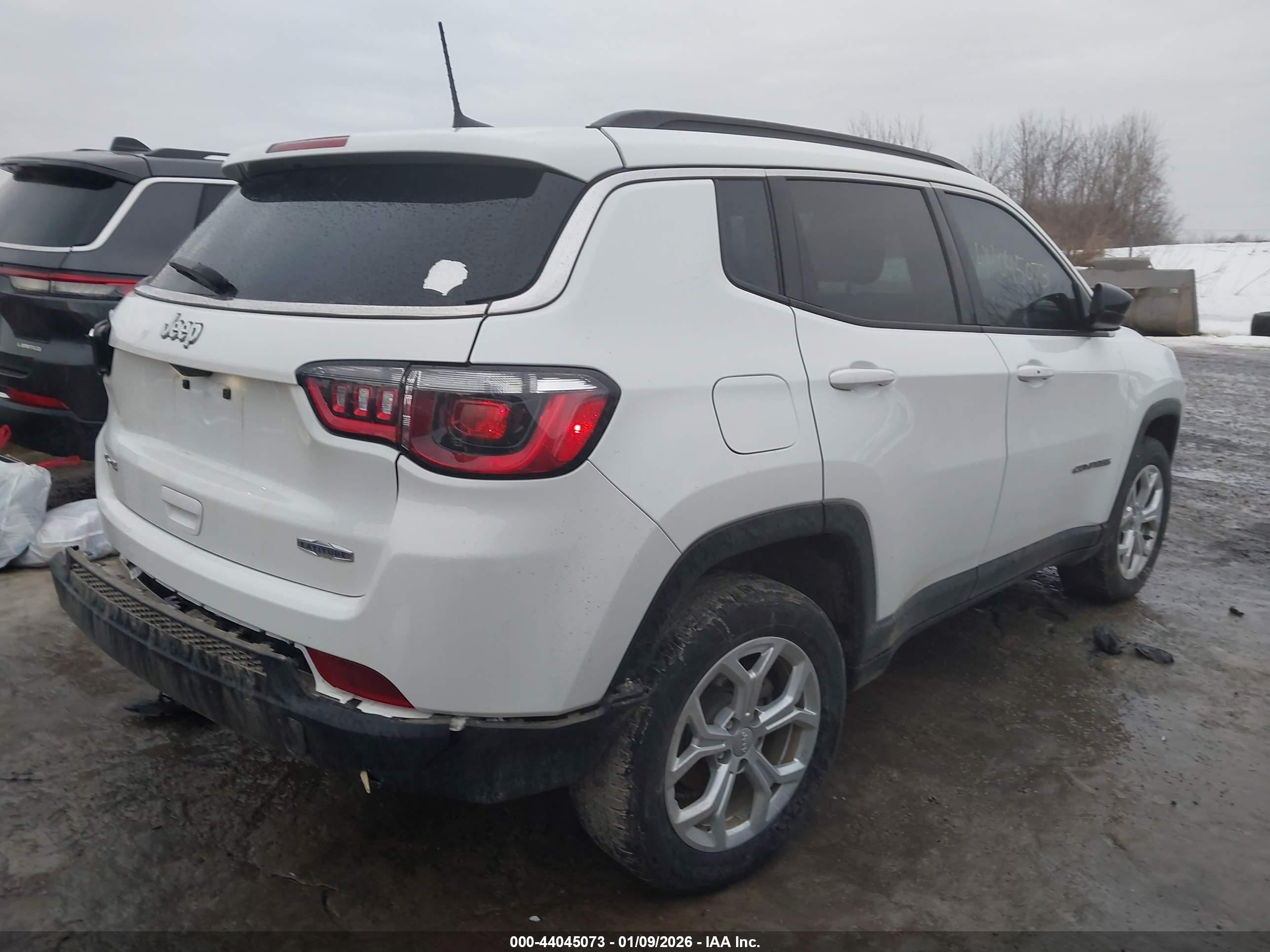 JEEP COMPASS image 4