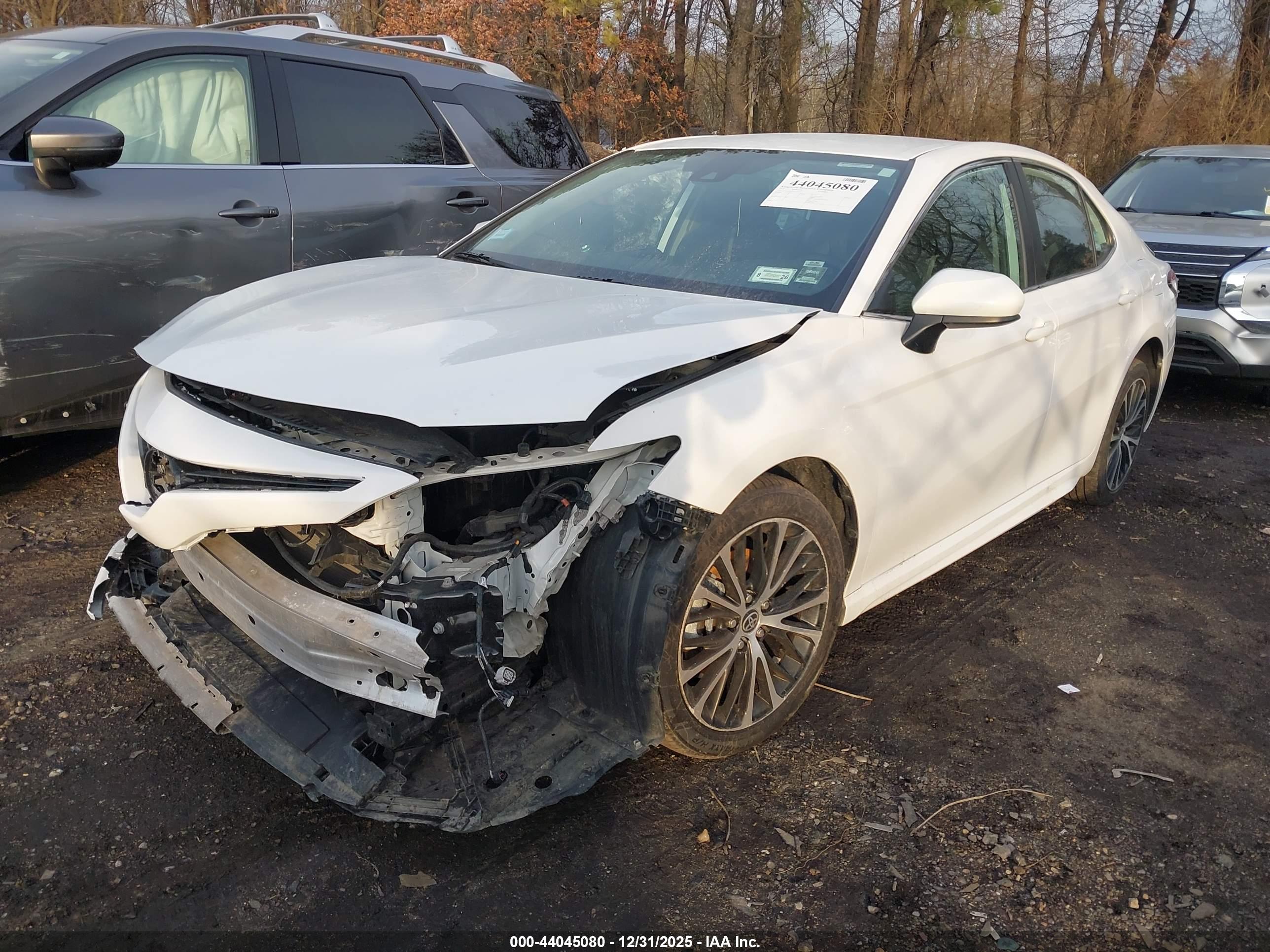 TOYOTA CAMRY image 6
