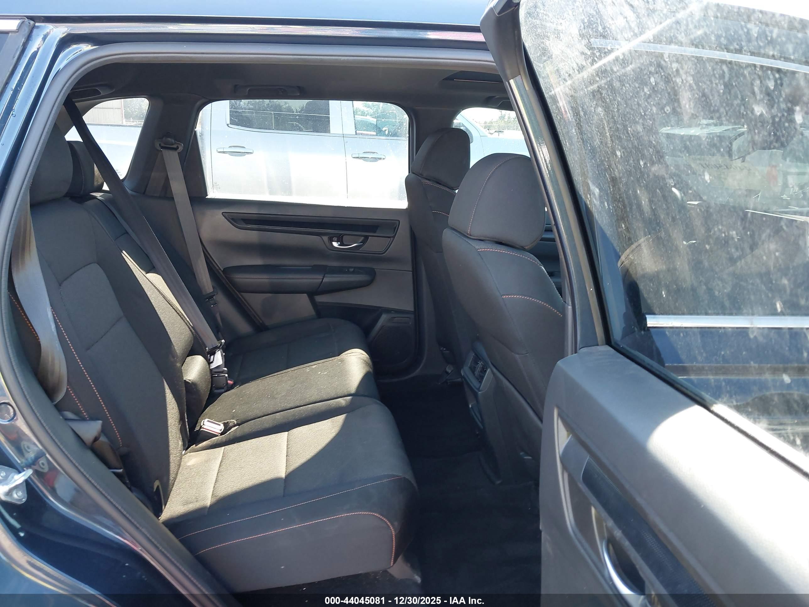 HONDA CR-V image 8