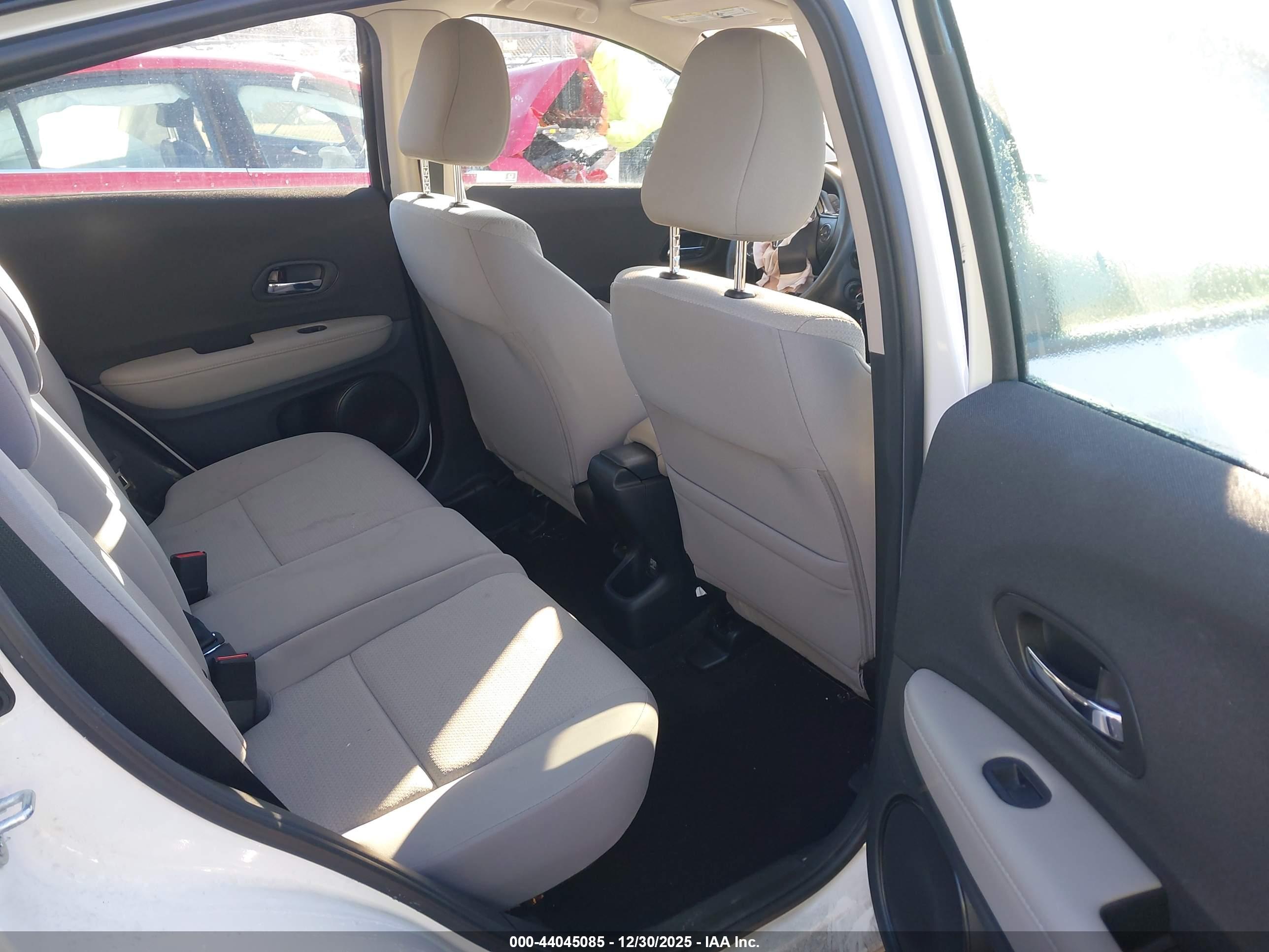 HONDA HR-V image 8