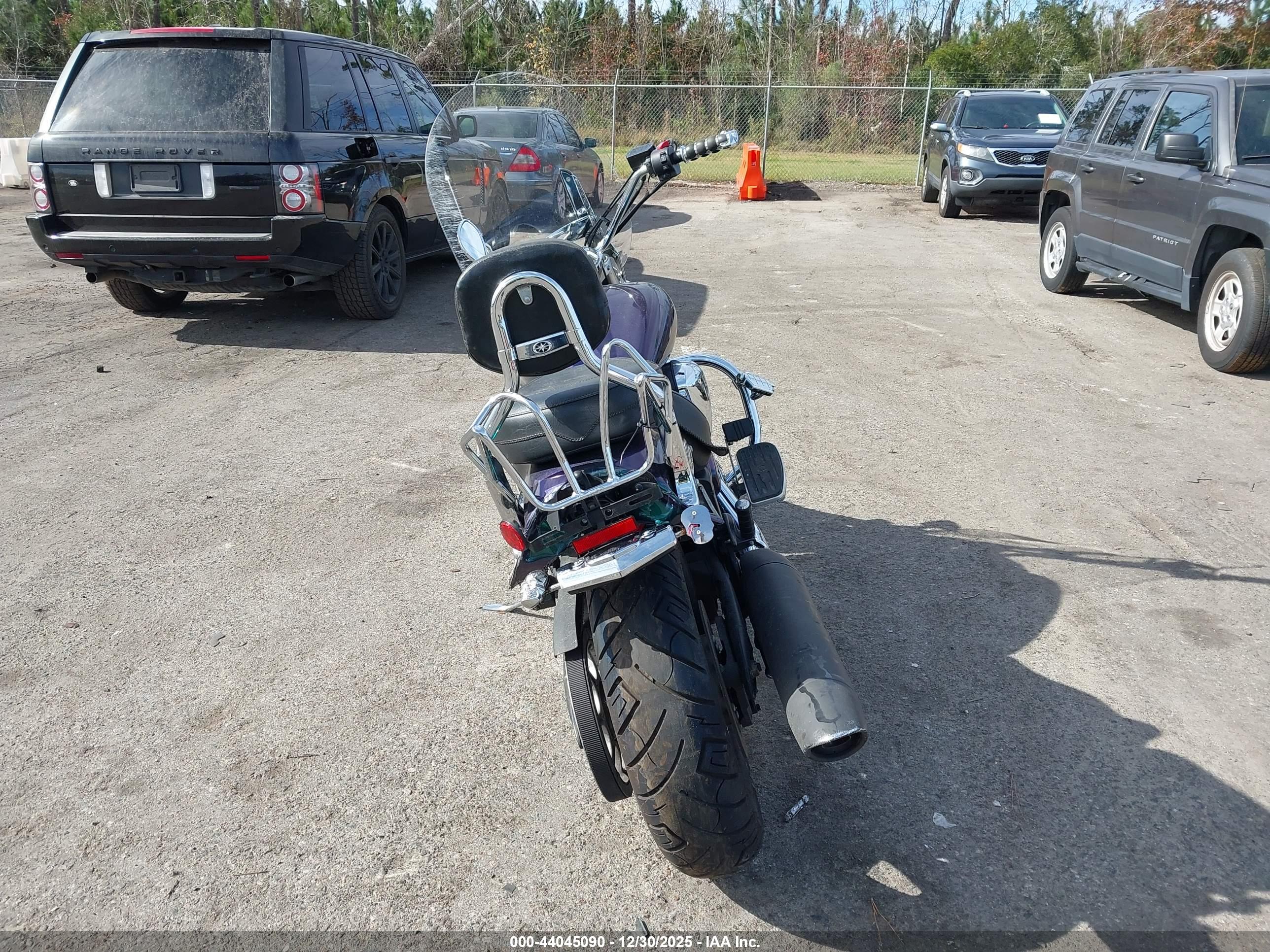 YAMAHA XVS1300 image 6