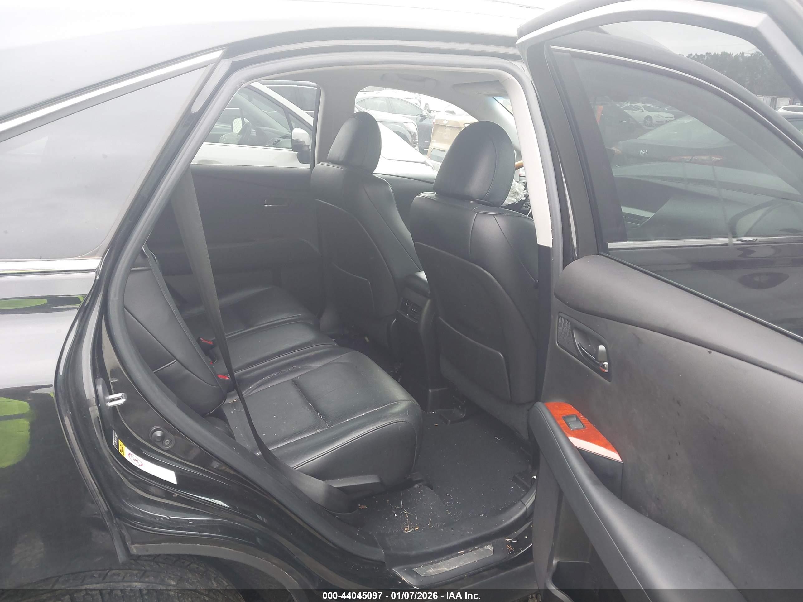 LEXUS RX image 8