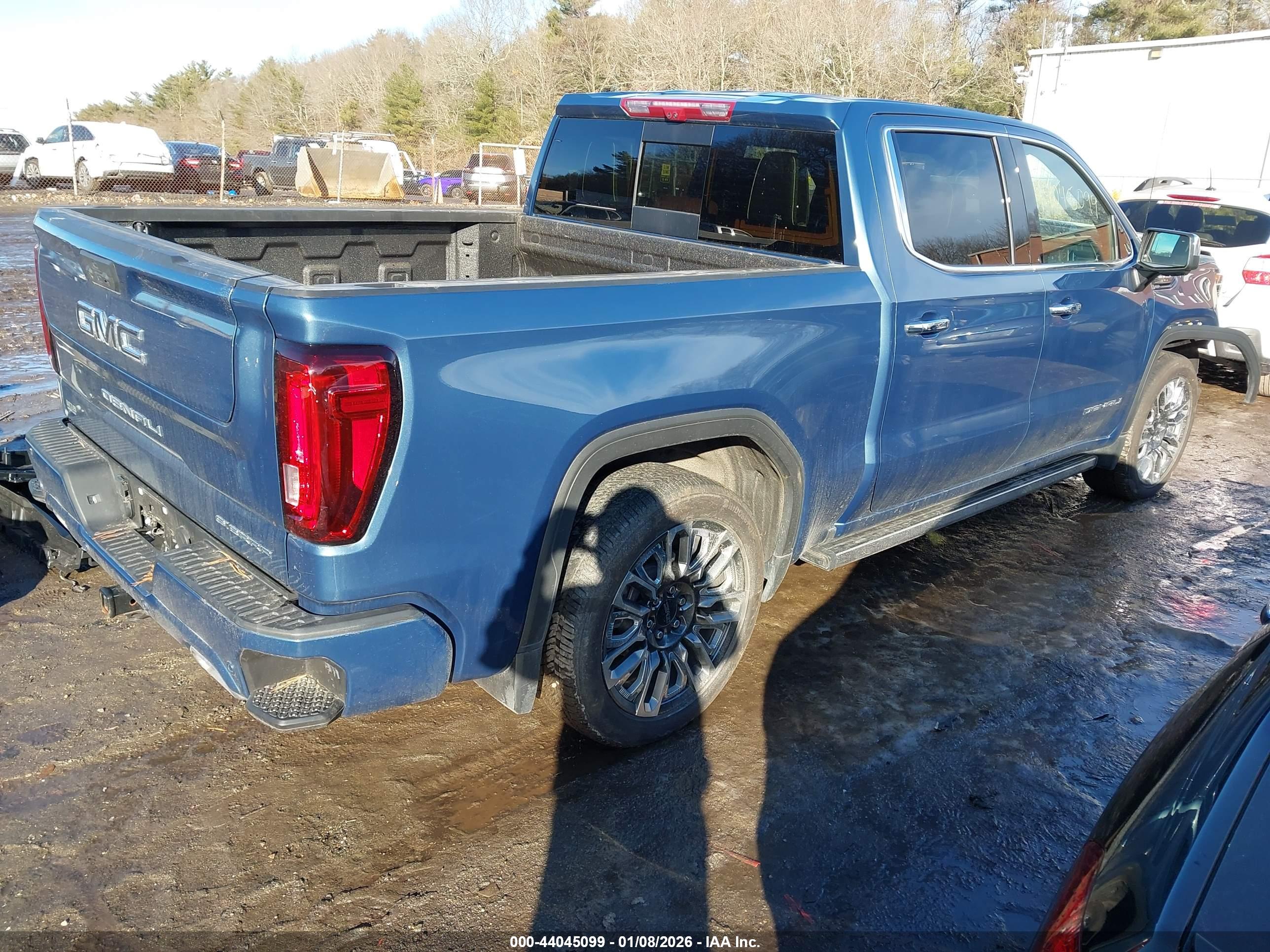 GMC SIERRA image 4