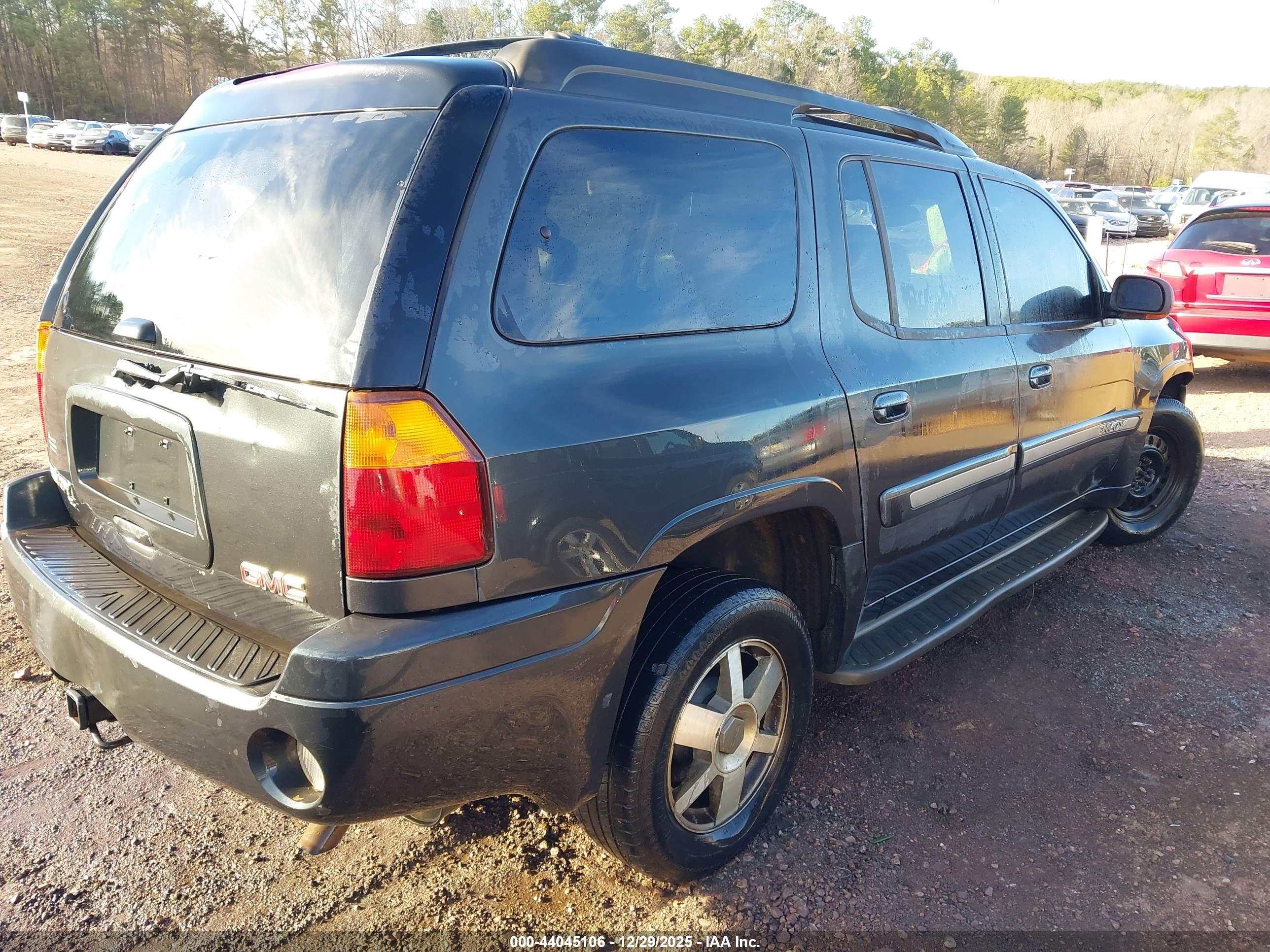 GMC ENVOY image 4