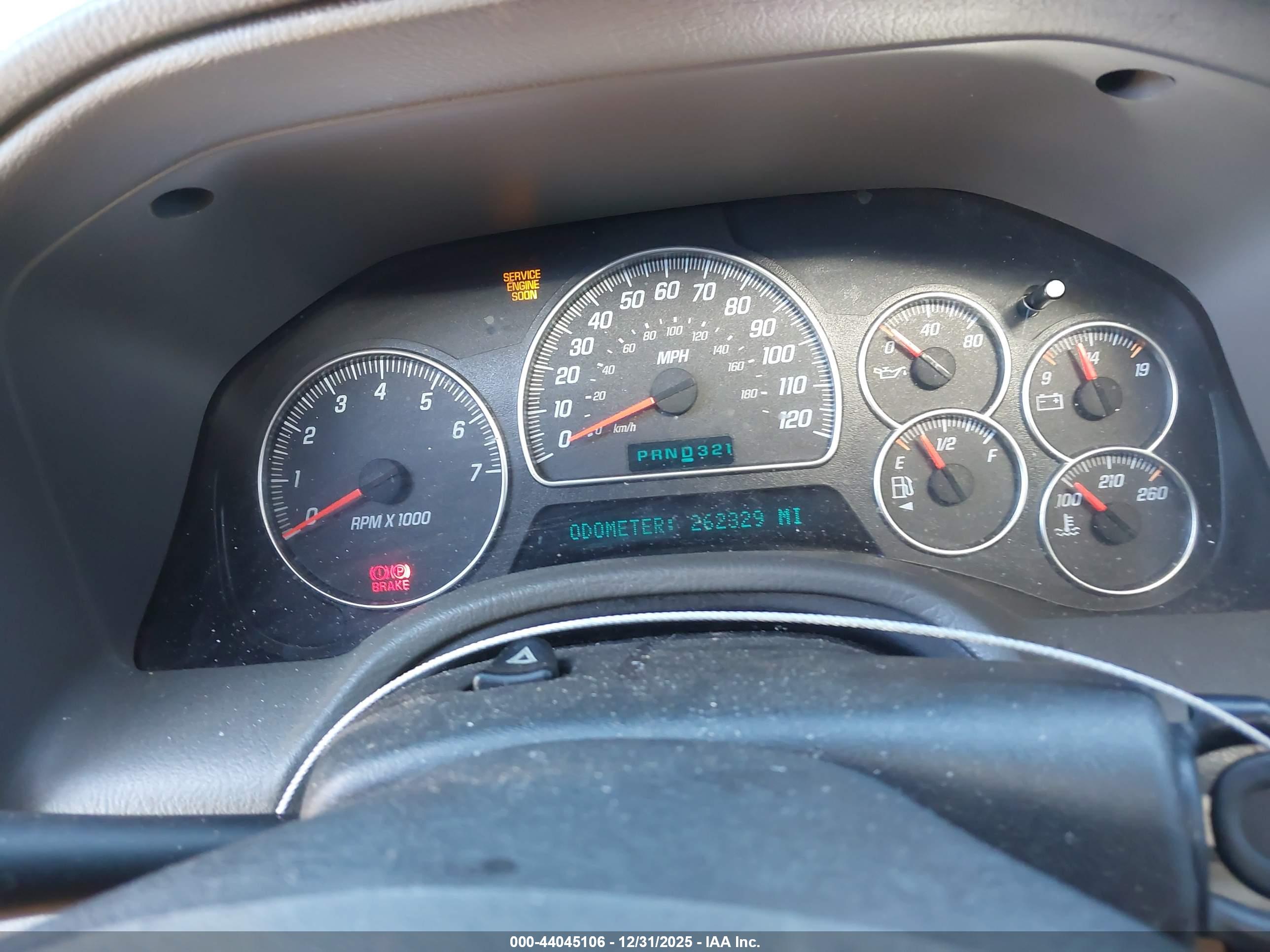 GMC ENVOY image 7