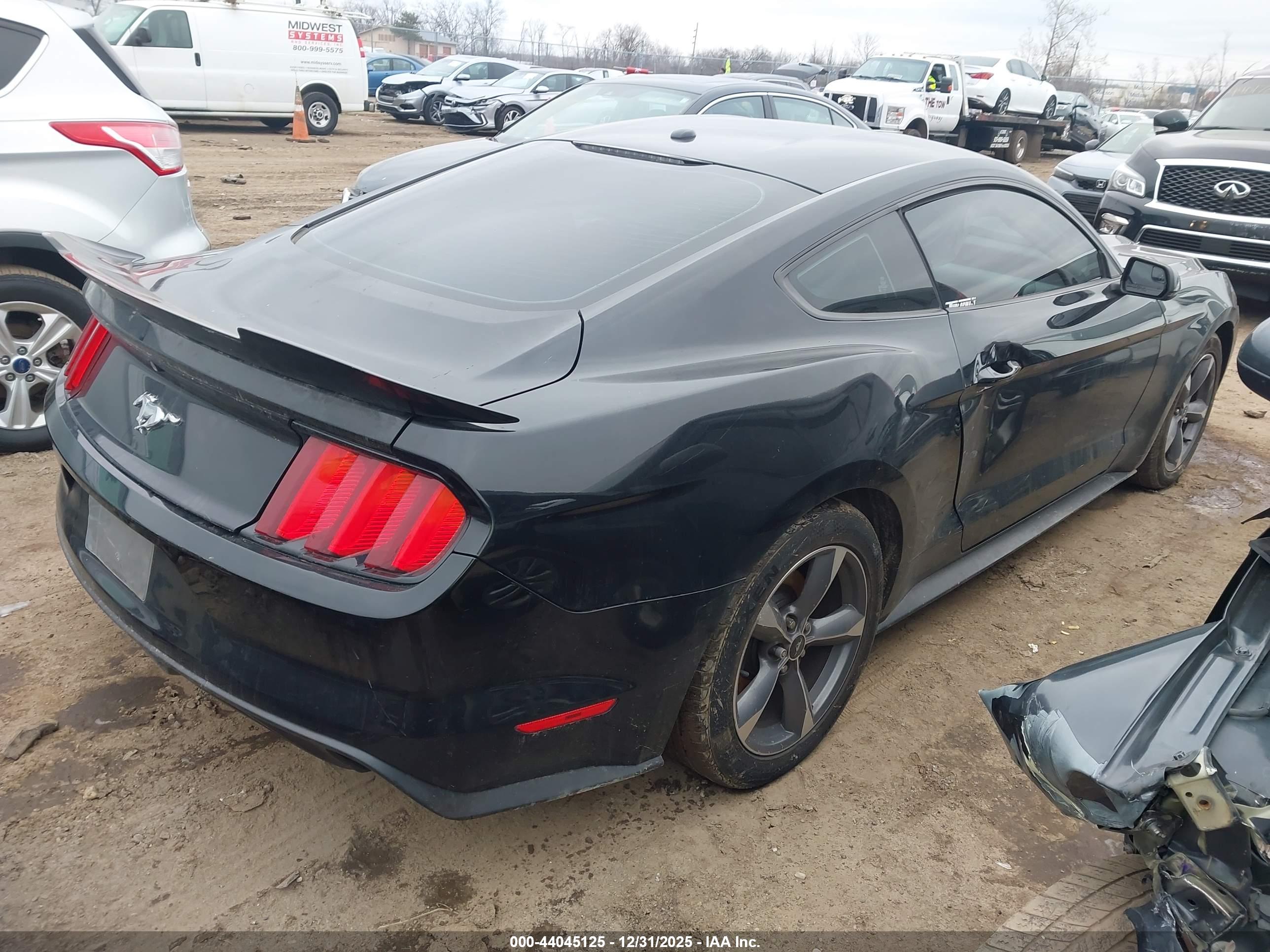 FORD MUSTANG image 4