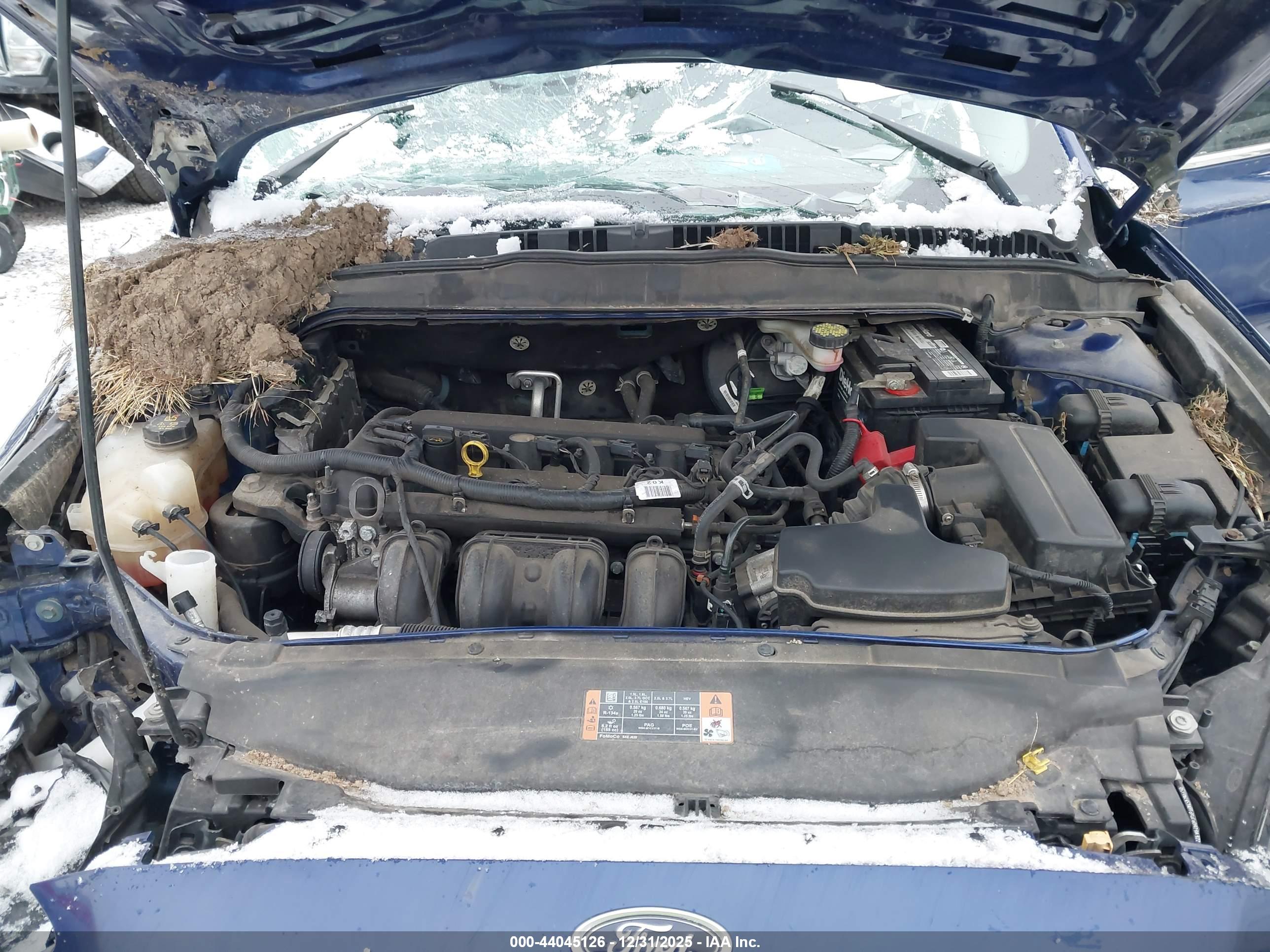 FORD FUSION image 10