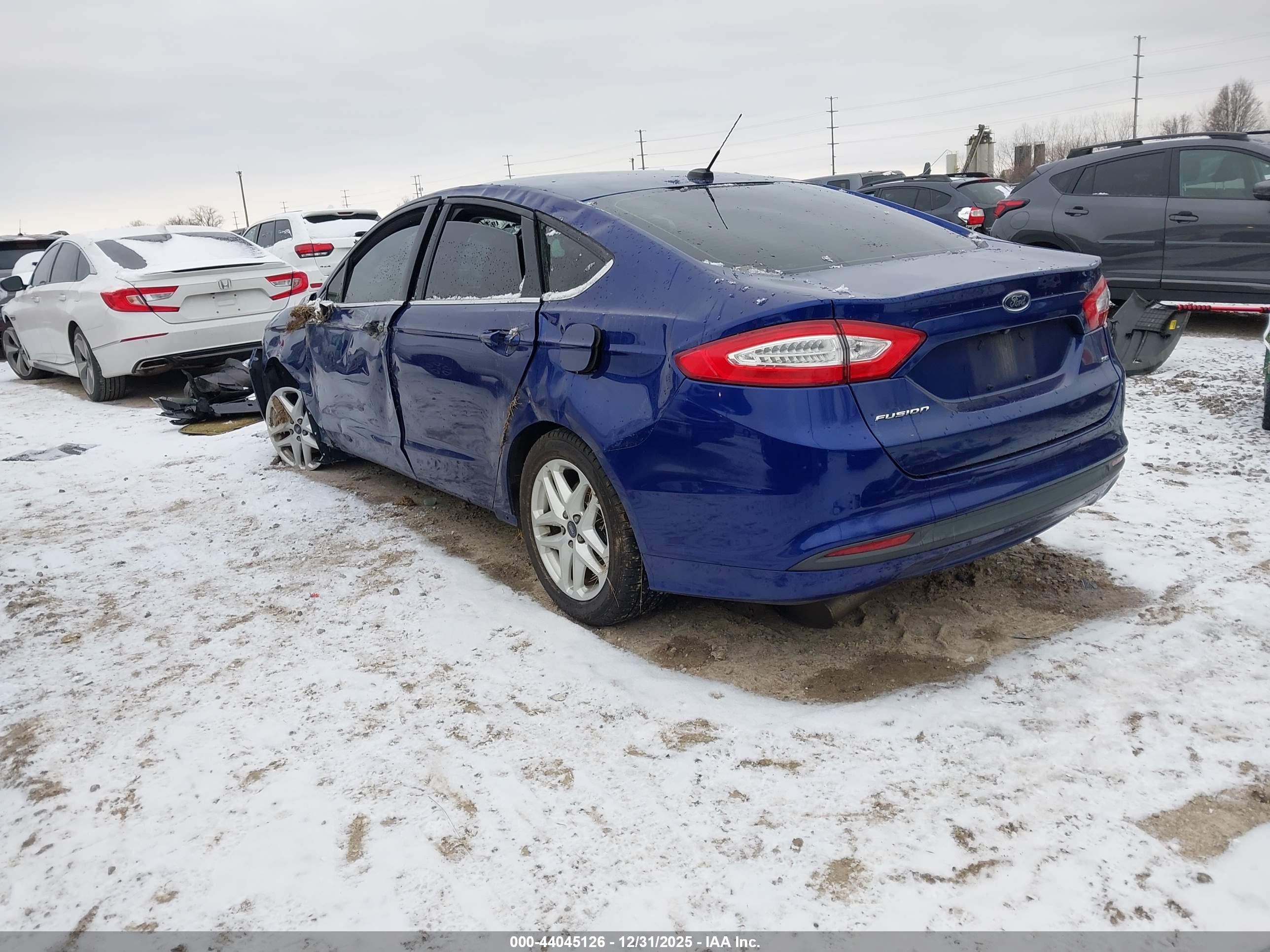 FORD FUSION image 3