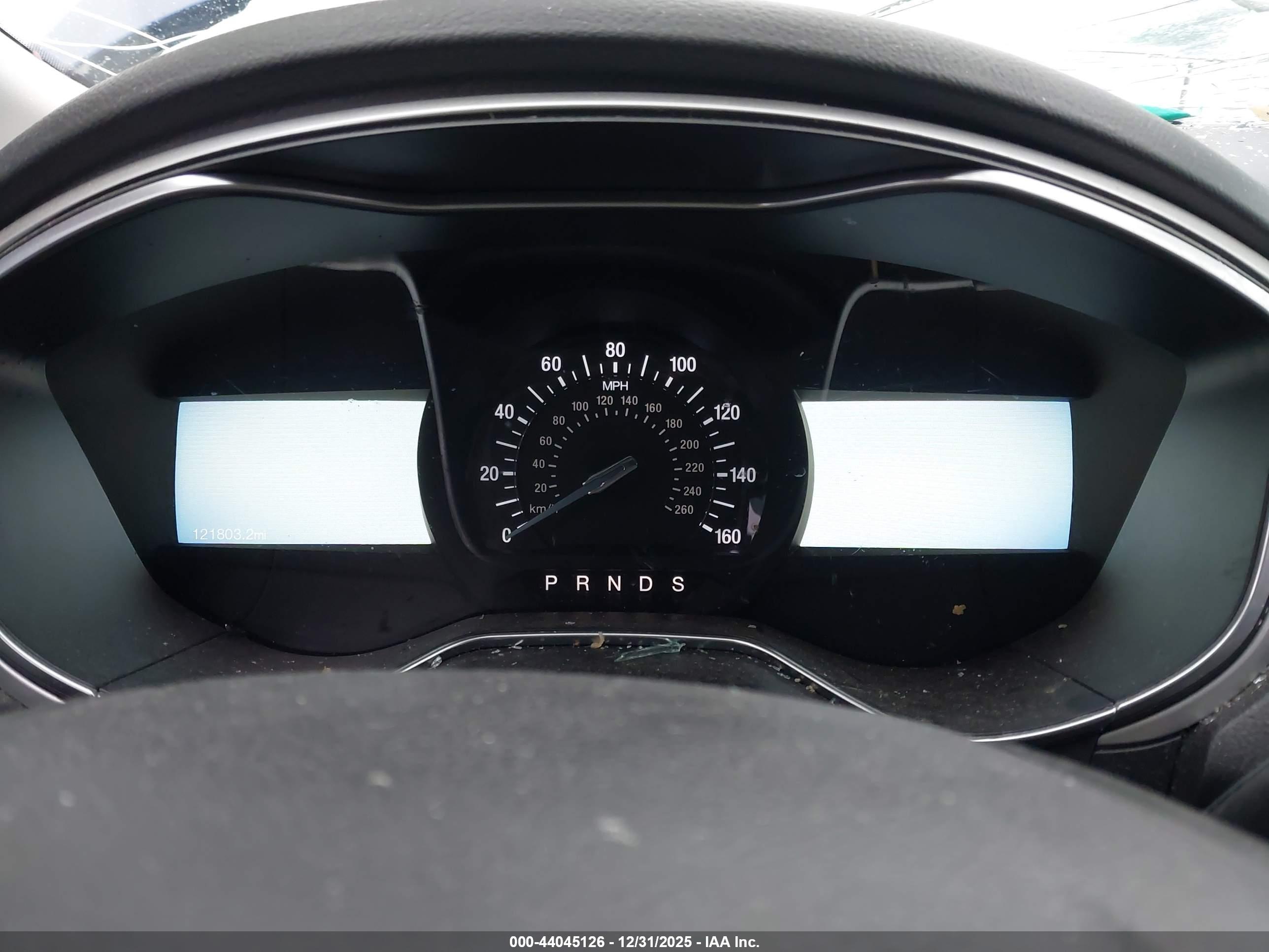 FORD FUSION image 7