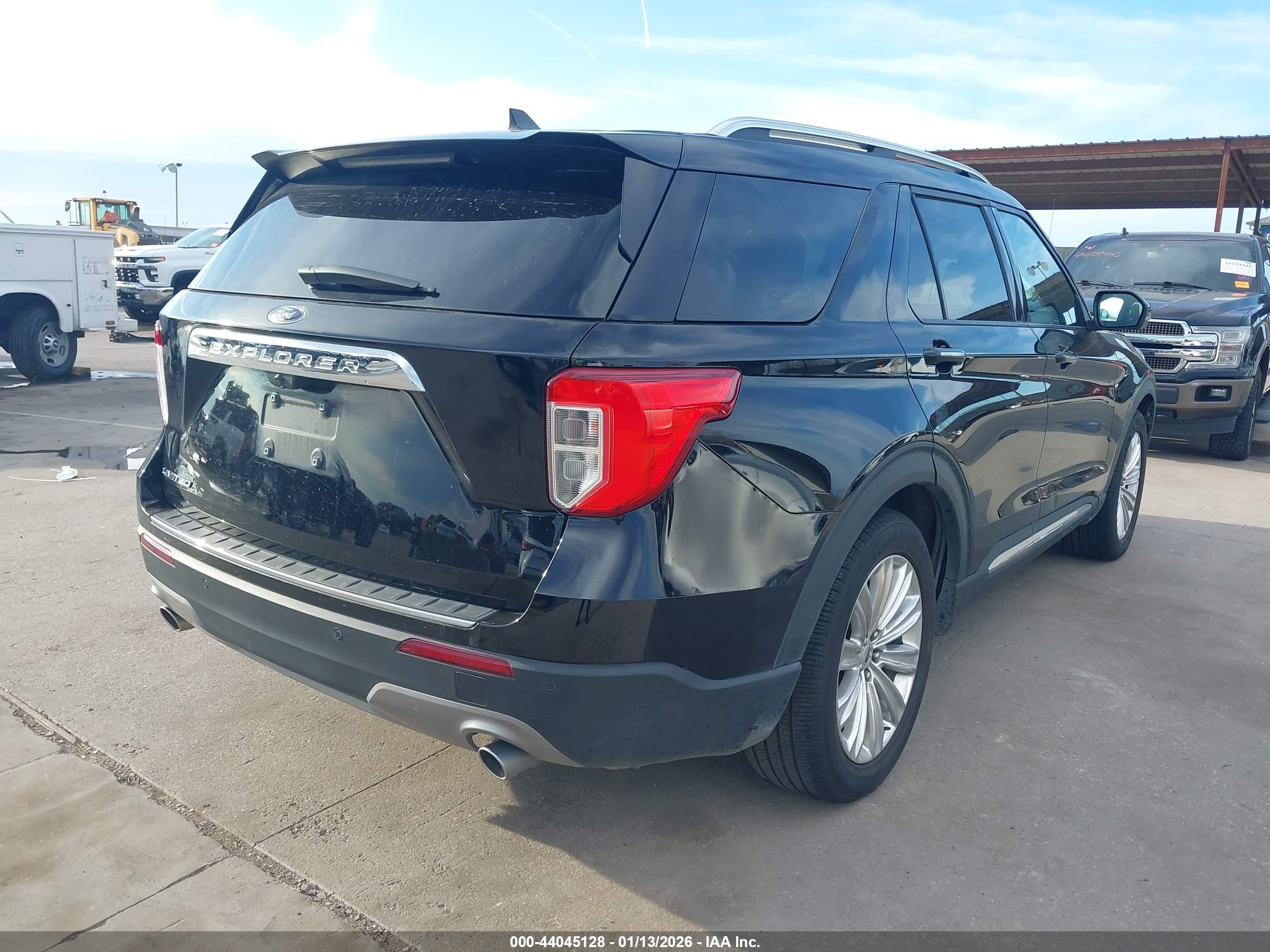 FORD EXPLORER image 4
