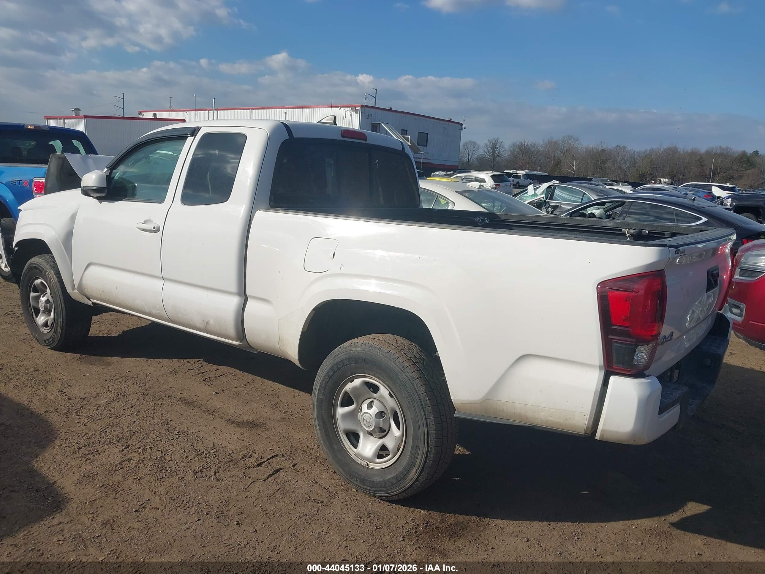 TOYOTA TACOMA image 3