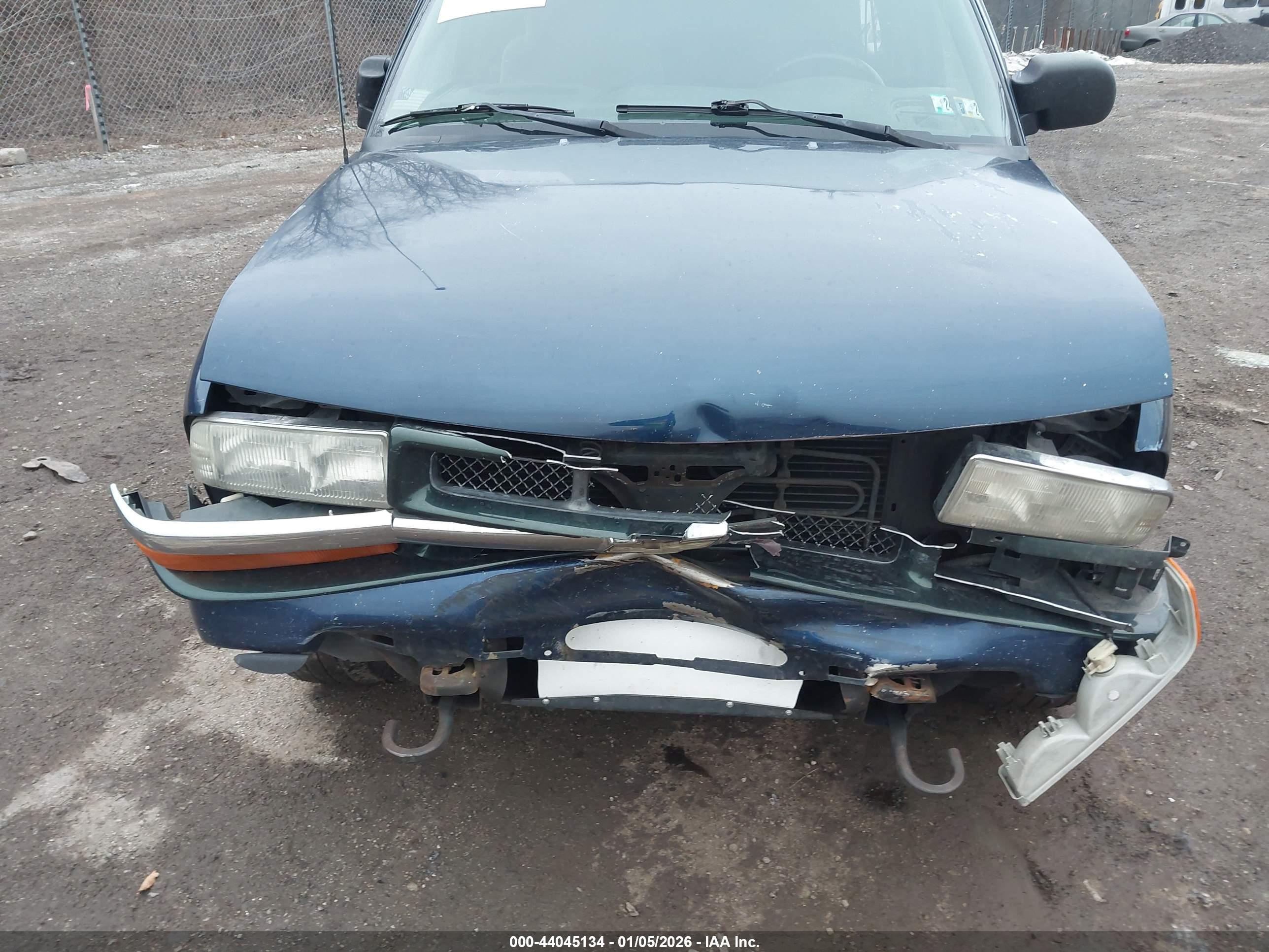 CHEVROLET BLAZER image 10