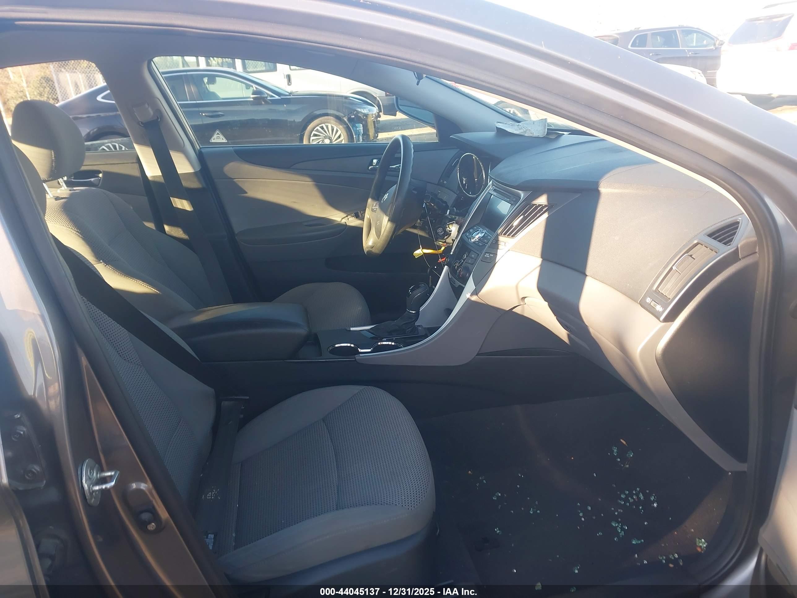 HYUNDAI SONATA image 5
