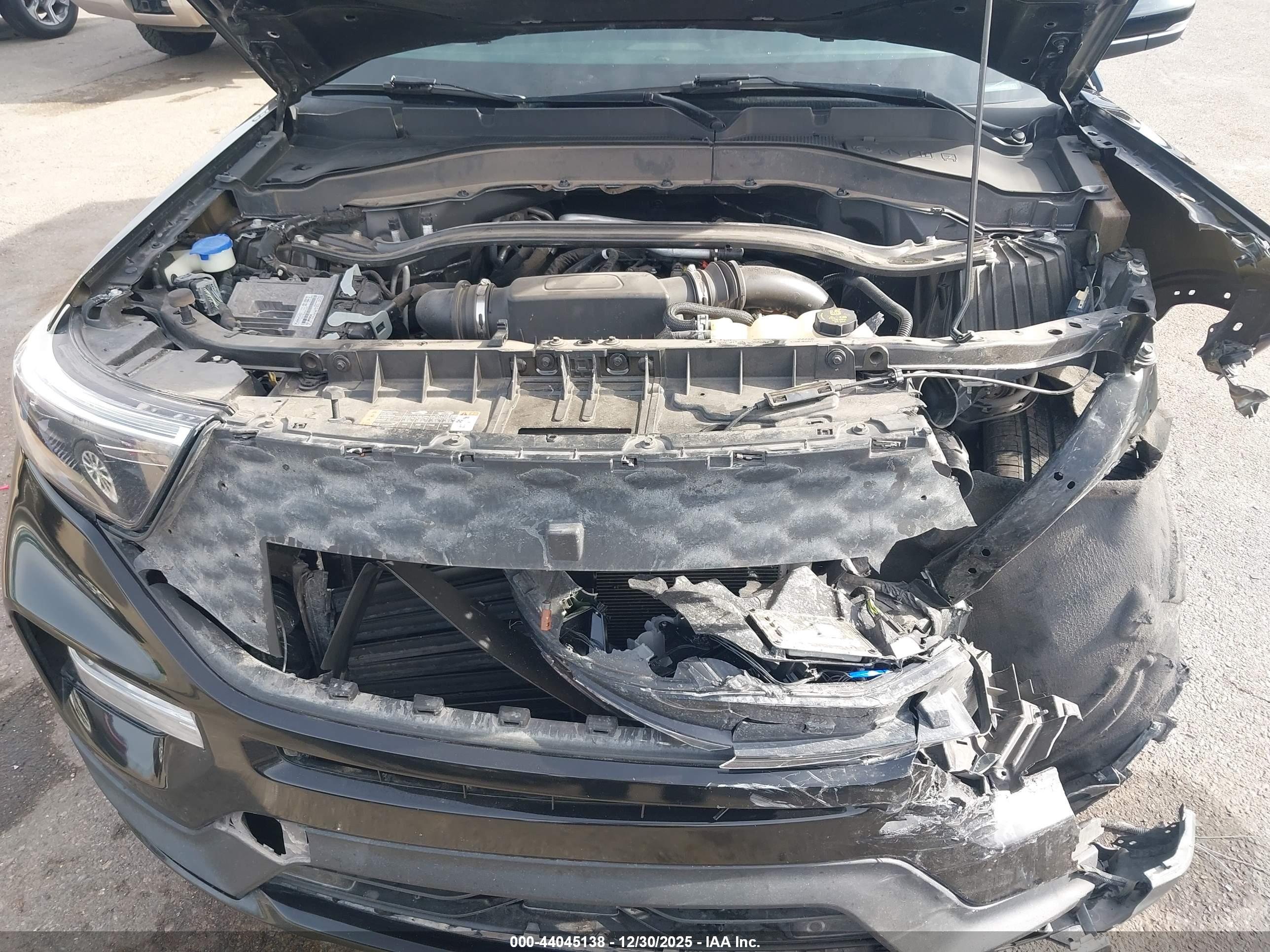 FORD EXPLORER image 10