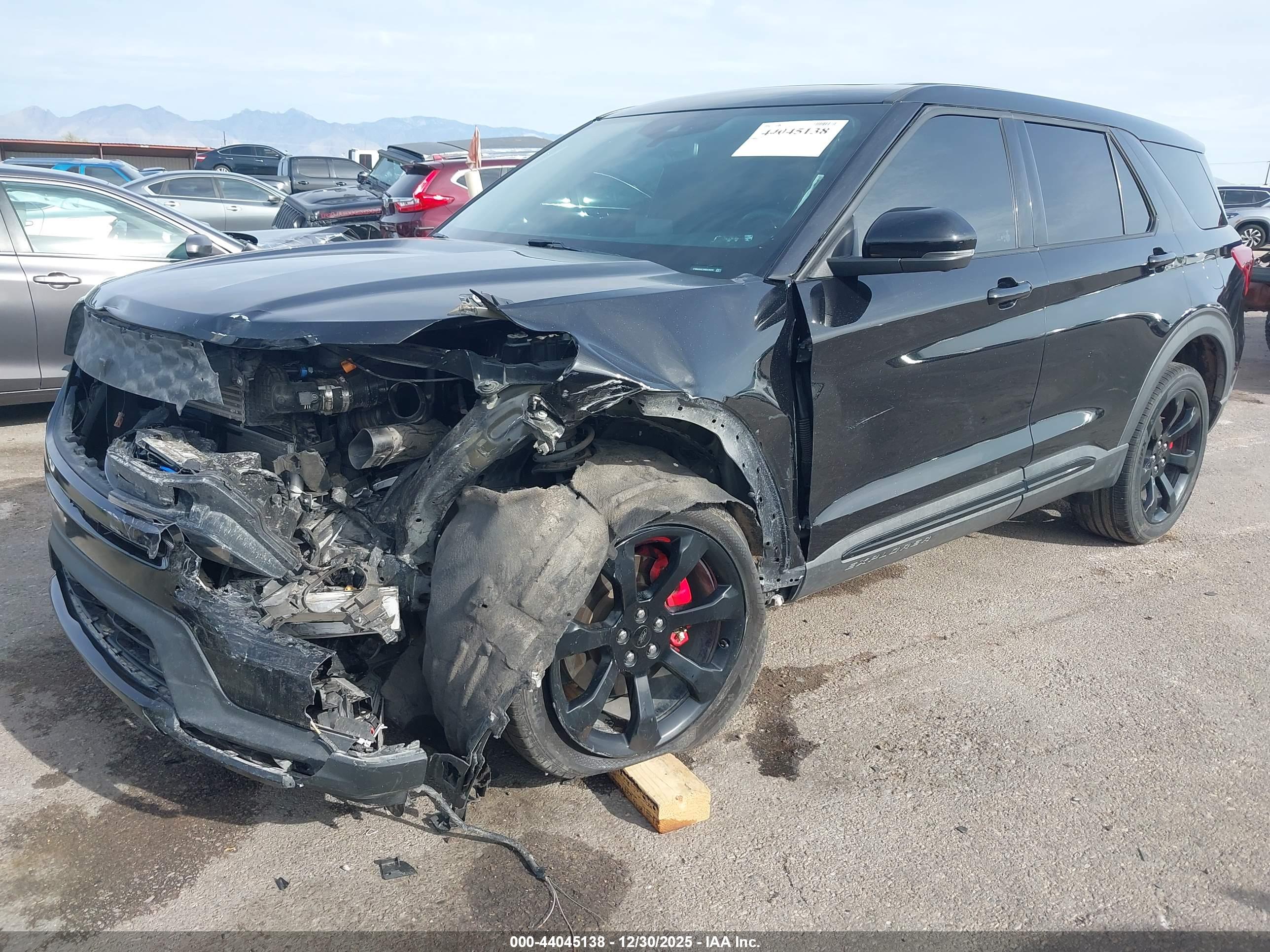 FORD EXPLORER image 2