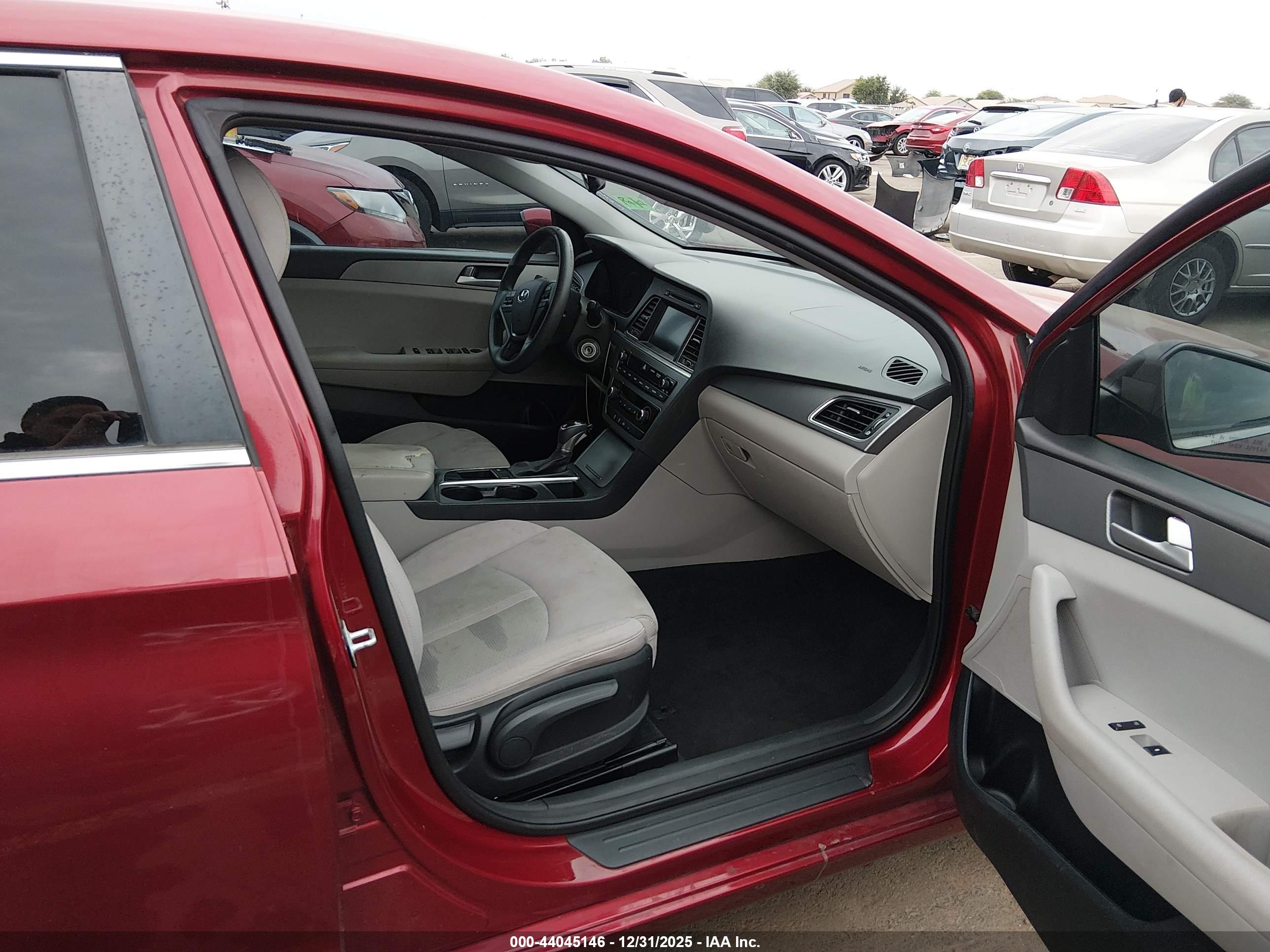 HYUNDAI SONATA image 5