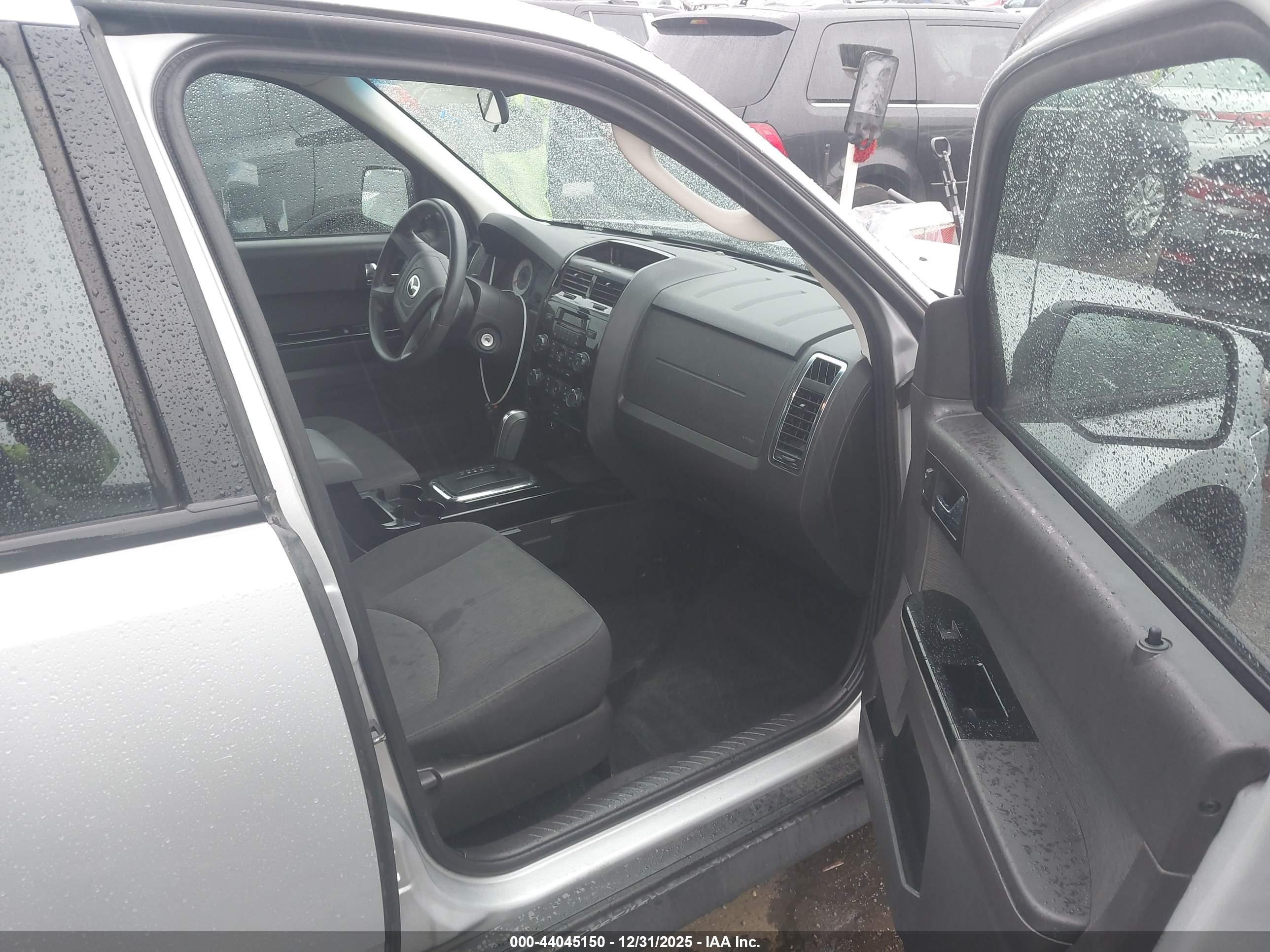MAZDA TRIBUTE image 5